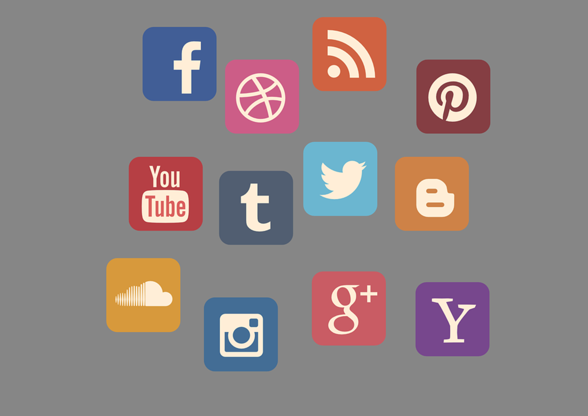 Логотипы соц сетей. Социальные иконки. Значки соц сетей. Логотипы социальных сетей. Социальные сети лого.