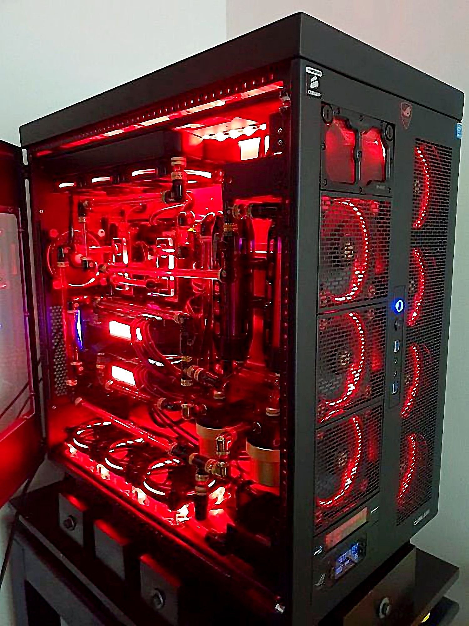Какая самая популярная компьютера. Корпус Corsair красная подсветка. Мощный компьютер. Игровой компьютер. Мощный игровой компьютер.