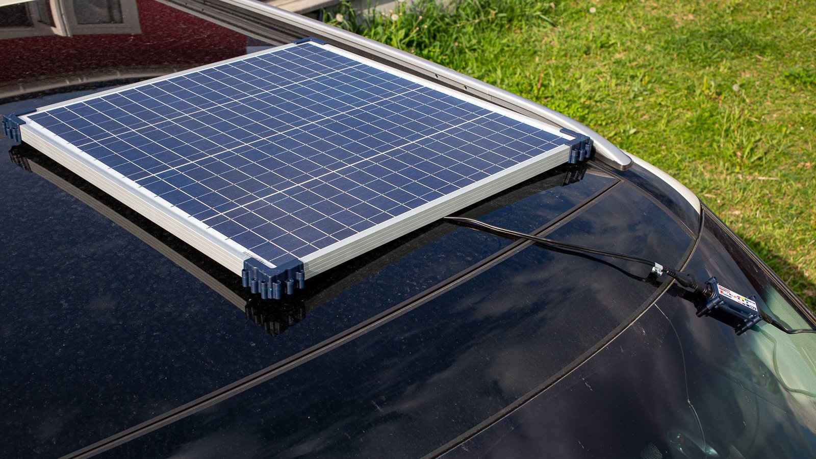 Солнечная зарядка автомобильных аккумуляторов