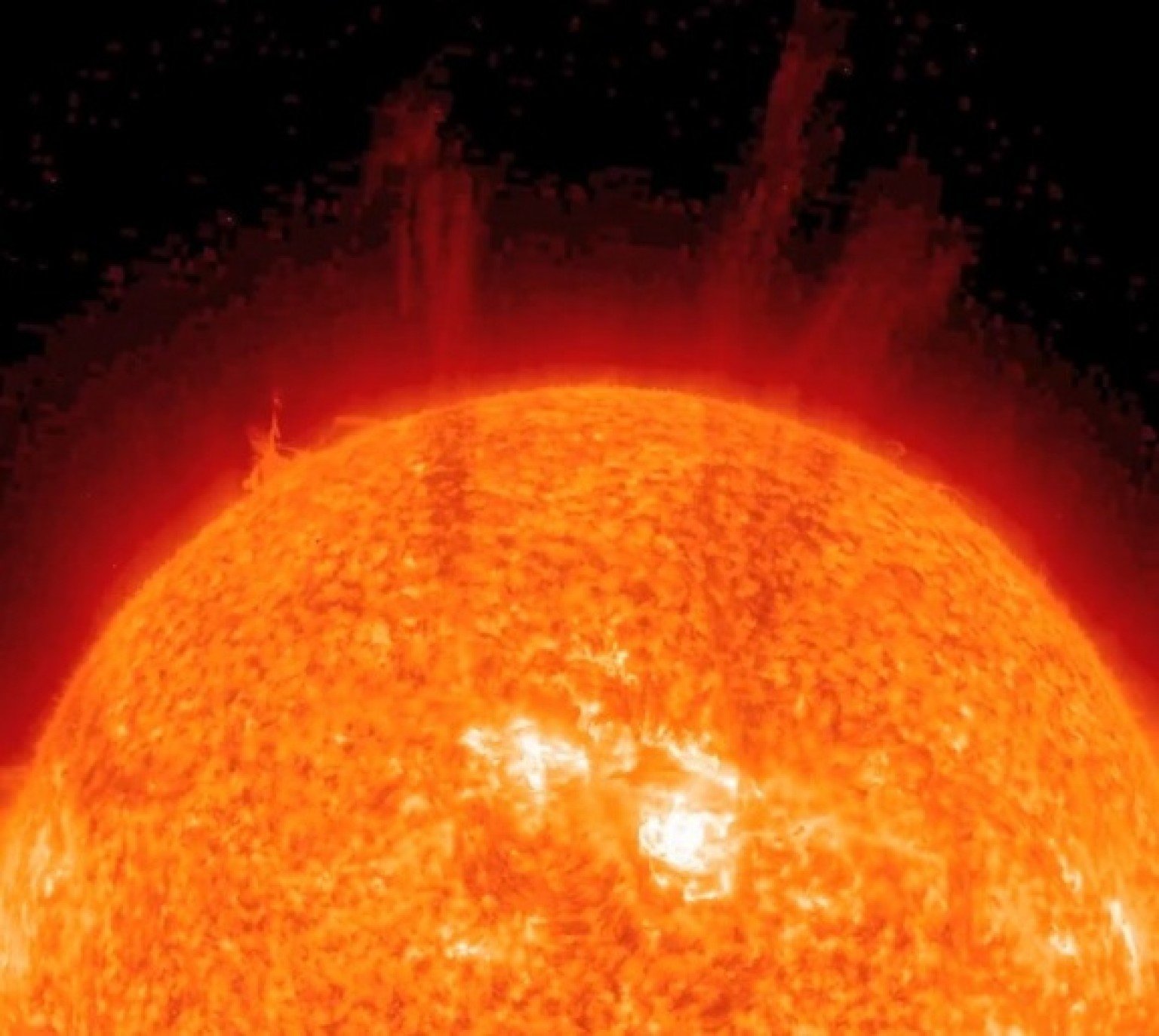Солнечная атмосфера и солнечная активность. Плазма солнца. Протуберанцы на солнце. Плазменное солнце. Атмосфера солнца.