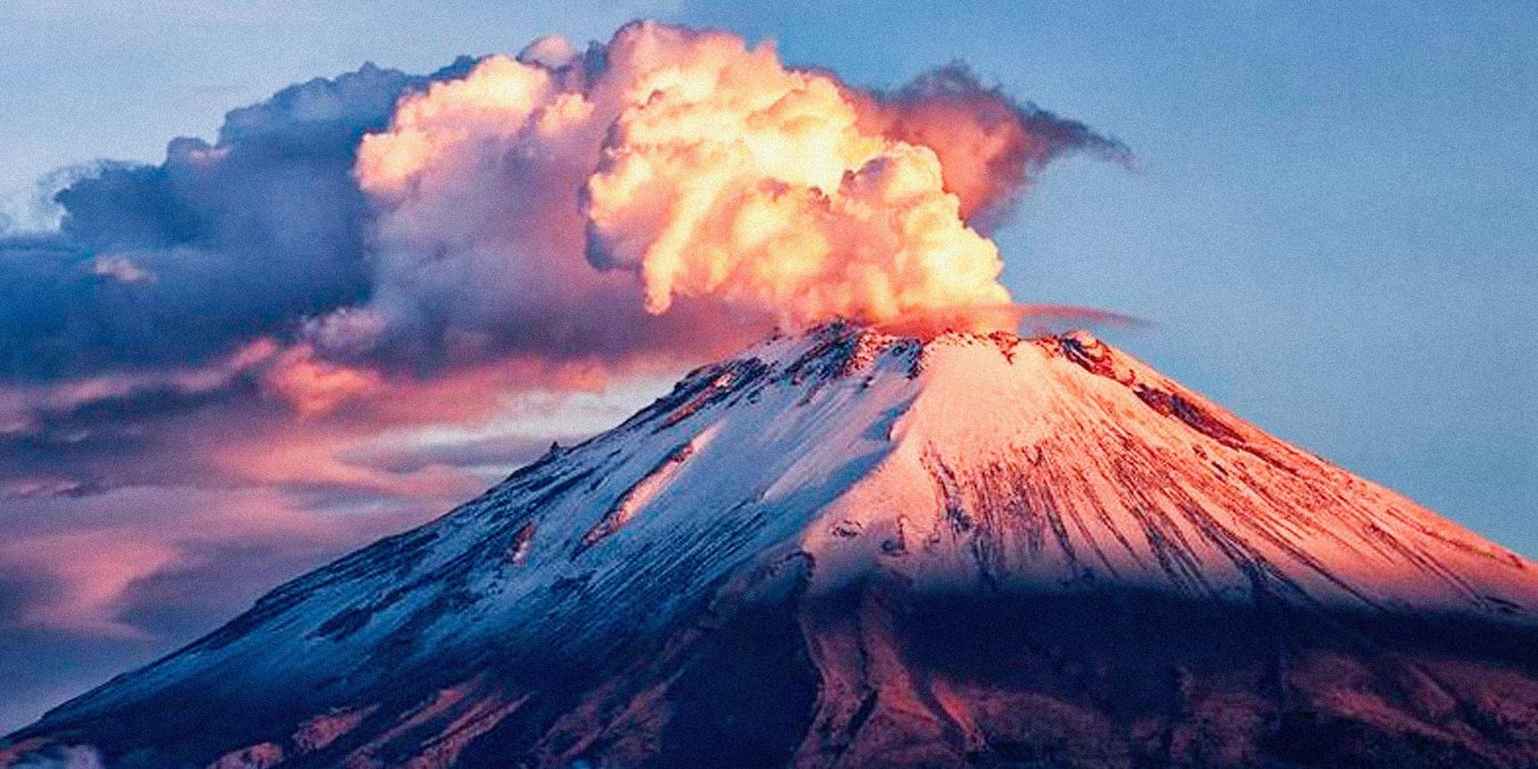 Наивысший вулкан северной америки. Вулкан Попокатепетль. Извержение вулкана Попокатепетль в Мексике. Вулкан Мексика Попокатепетль Мексика. Попокатепетль действующий вулкан.