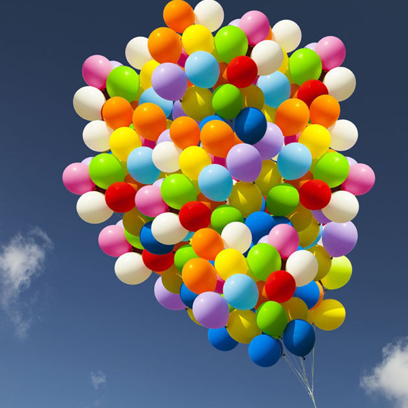 Шари. Разноцветные воздушные шары. Много воздушных шаров. Яркие шарики. Куча шариков воздушных.