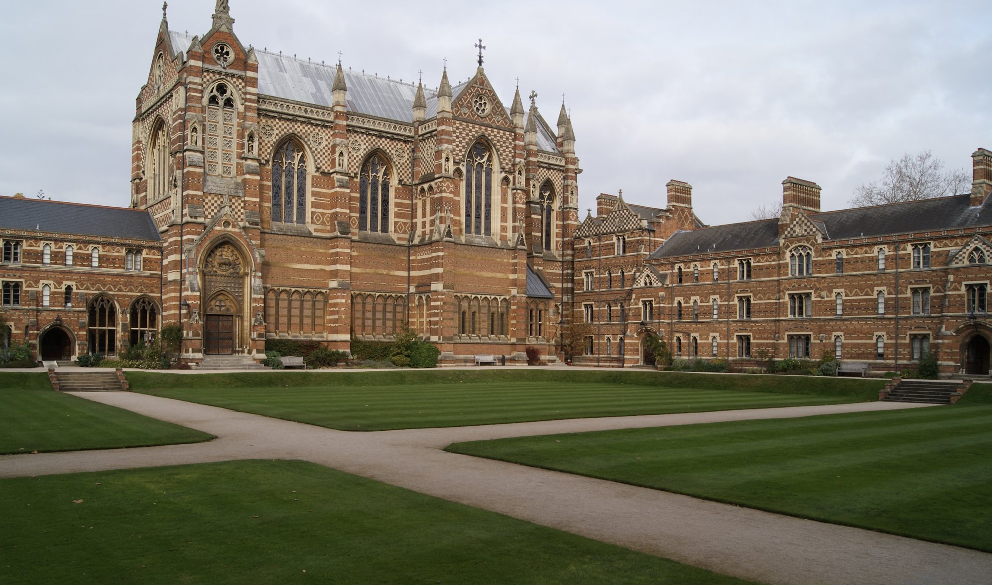 Лучшие университеты европы. Оксфордский университет Великобритания. Оксфордский университет фото. Оксфордский университет в средние века.