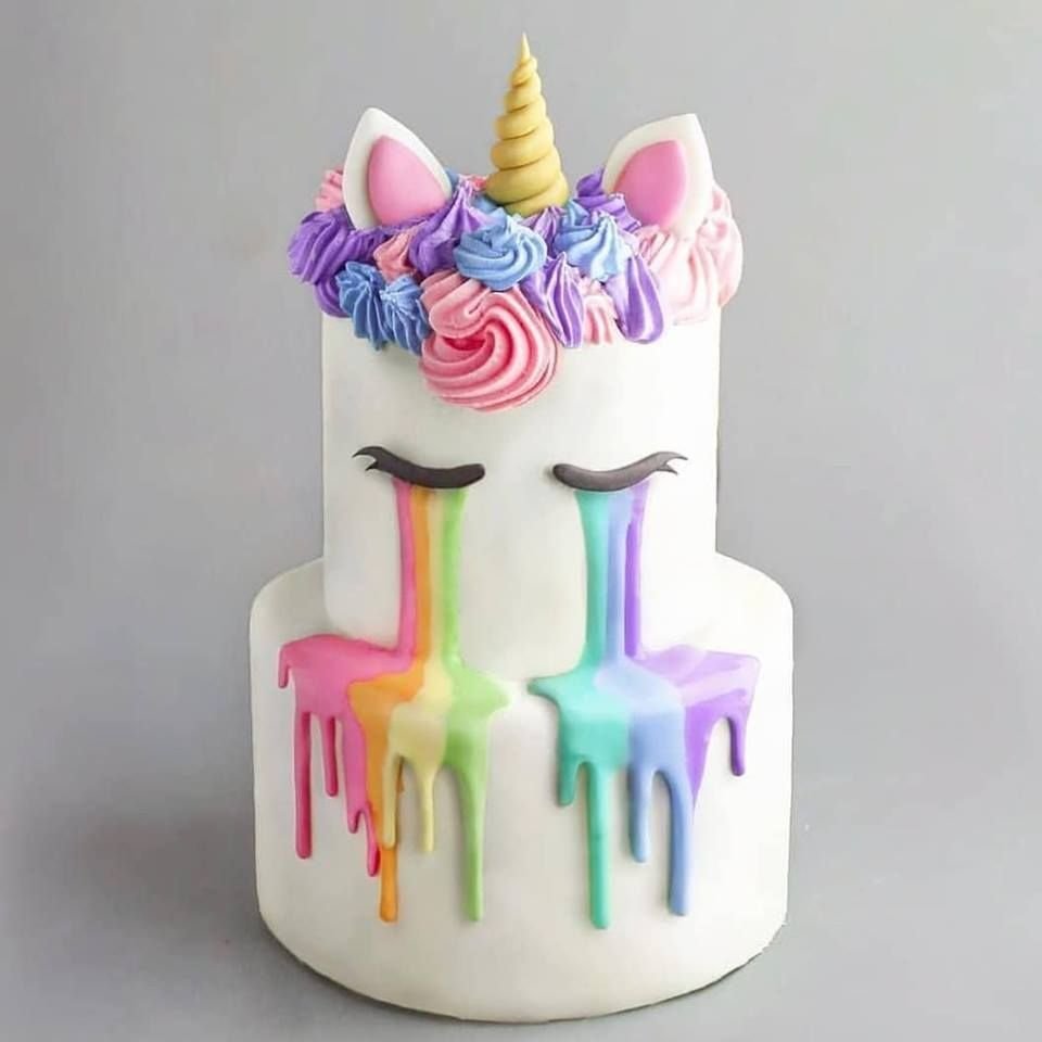Разноцветный торт единорог