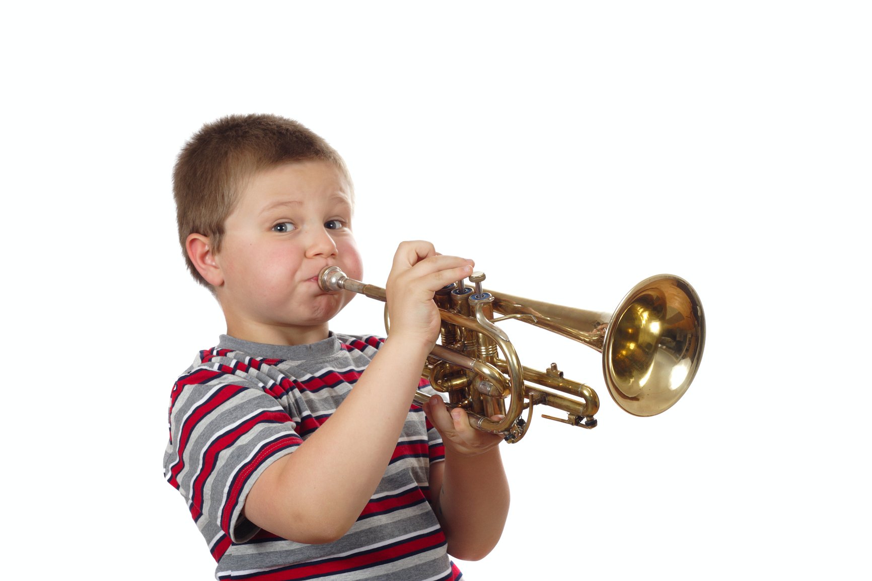 Дуть дудку. Малыш с трубой. Труба с музыкантом для детей. Трубач ребенок. Дети играют на музыкальных инструментах.