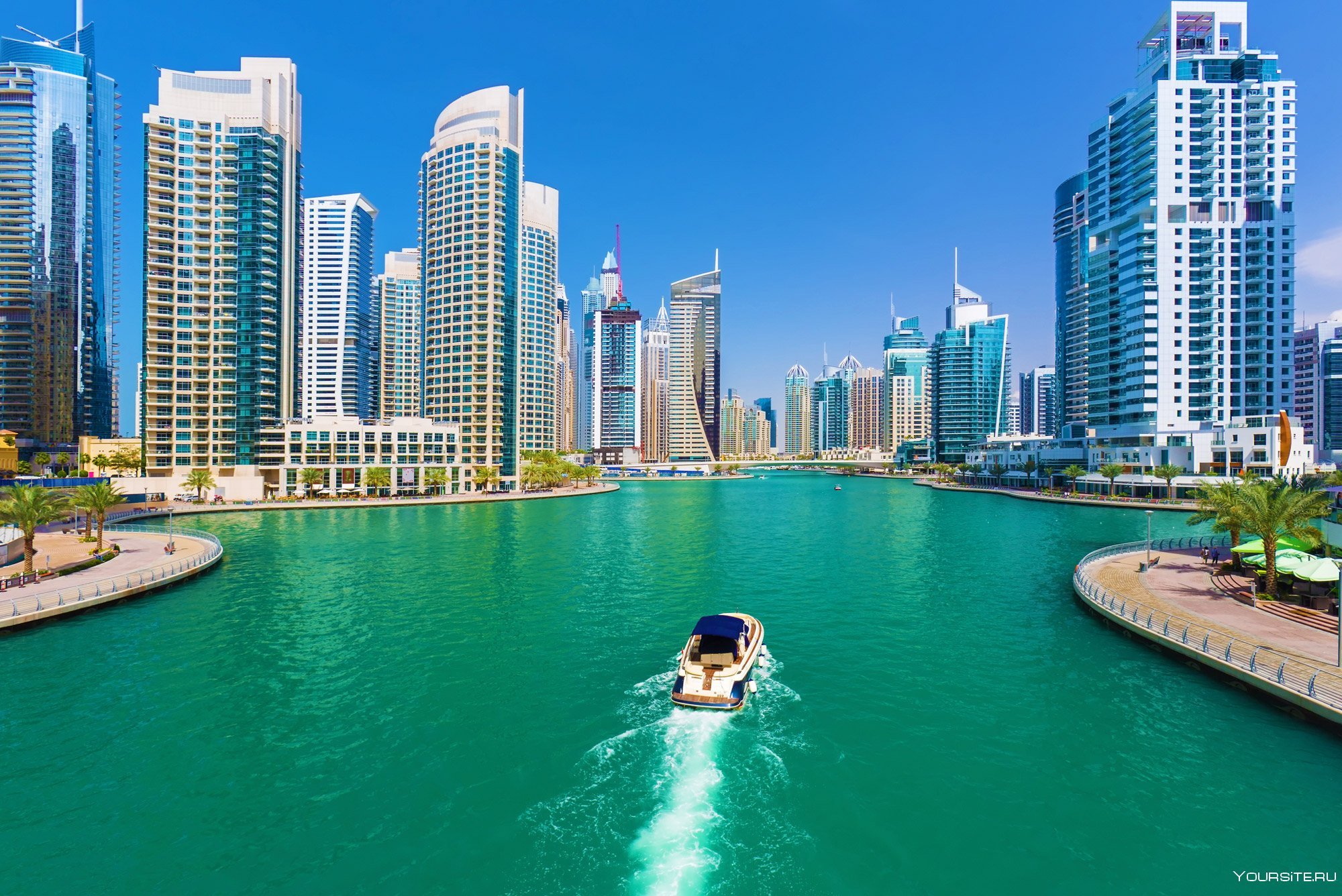 Дубай в мае отзывы. ОАЭ Абу Даби. Персидский залив Абу Даби. Персидский залив Шарджа.