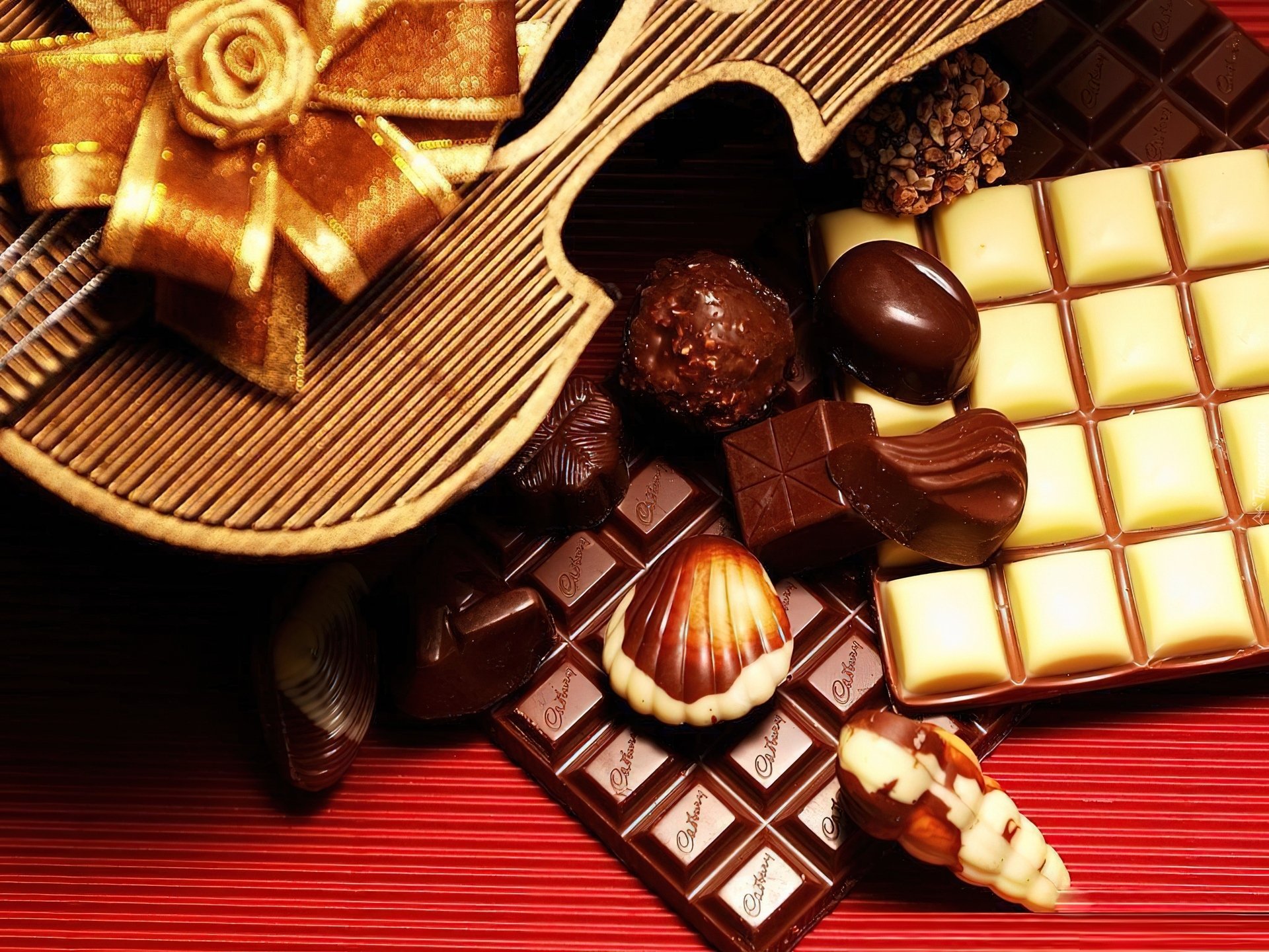Chocolate pictures. Шоколадные конфеты. Конфеты шоколад. Красивый шоколад. Конфеты шоколадки.