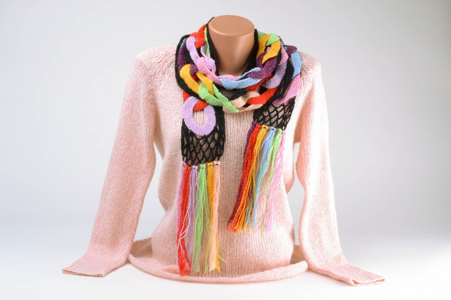 Цветной шарф. Необычные шарфы. Необычные вязаные шарфы. Разноцветный шарф. Яркий вязаный шарф.