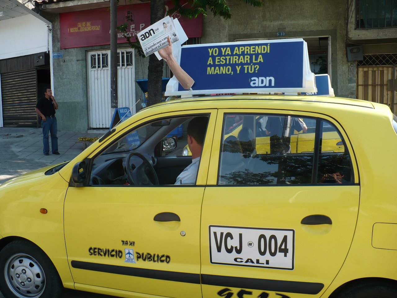 Такси адлер номер телефона. Реклама такси. Креативная реклама такси. Такси Адлер.