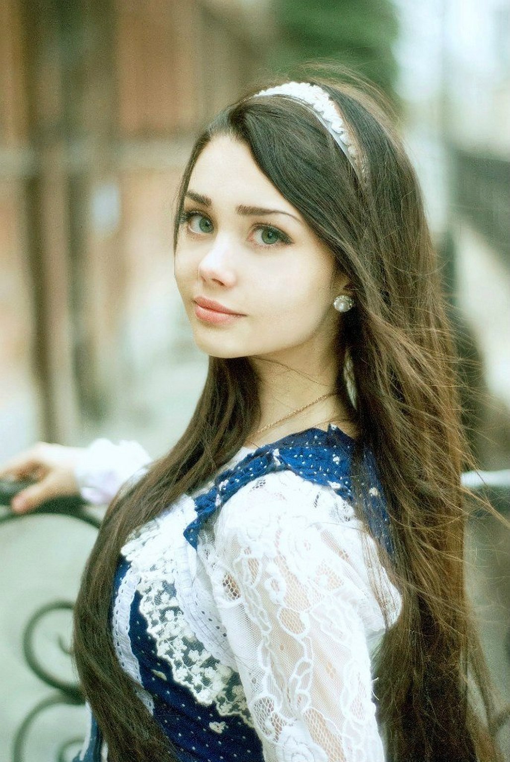Очень красивый девушка большой русский. Хадижа Бисултанова.