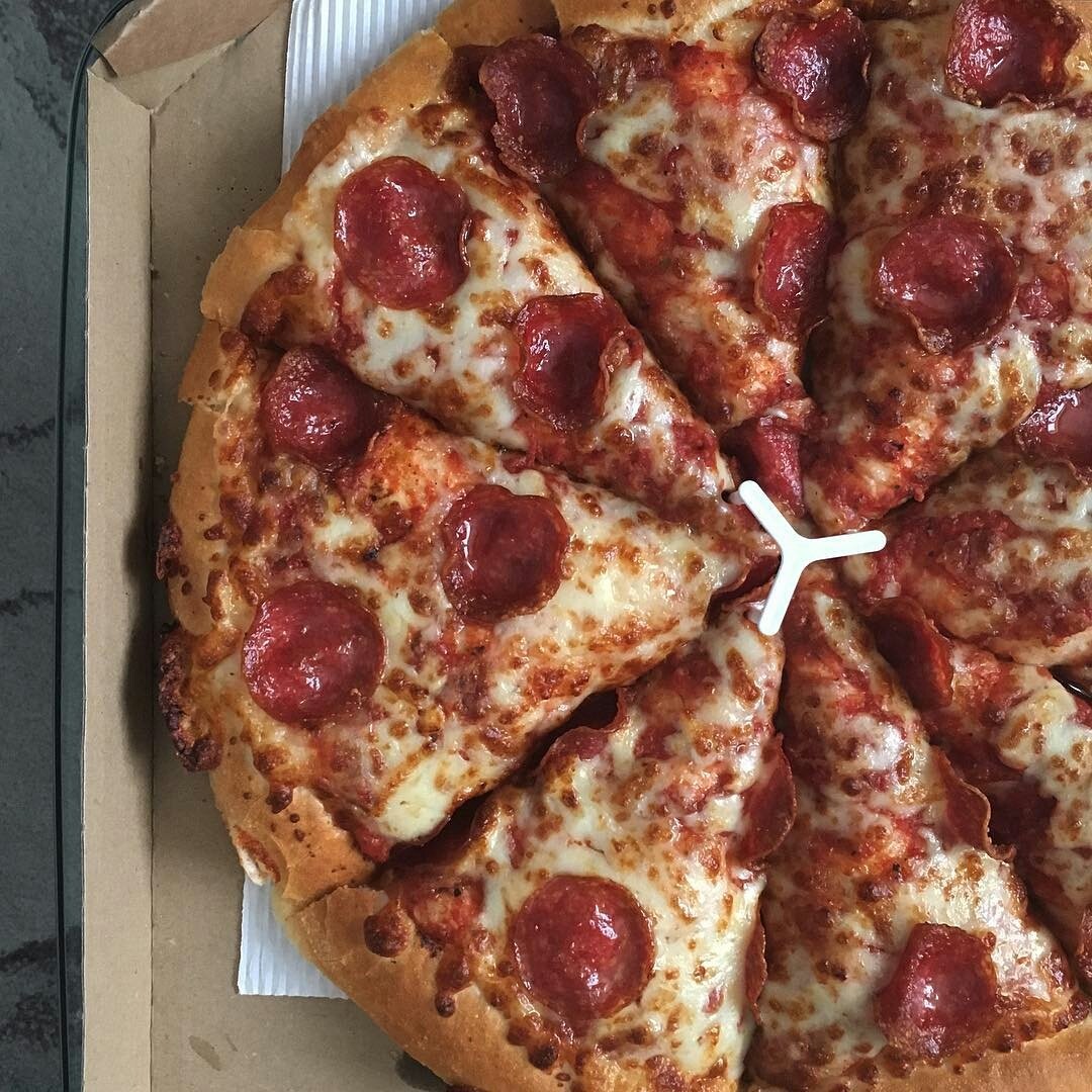 фото пепперони пицца в коробке фото 105