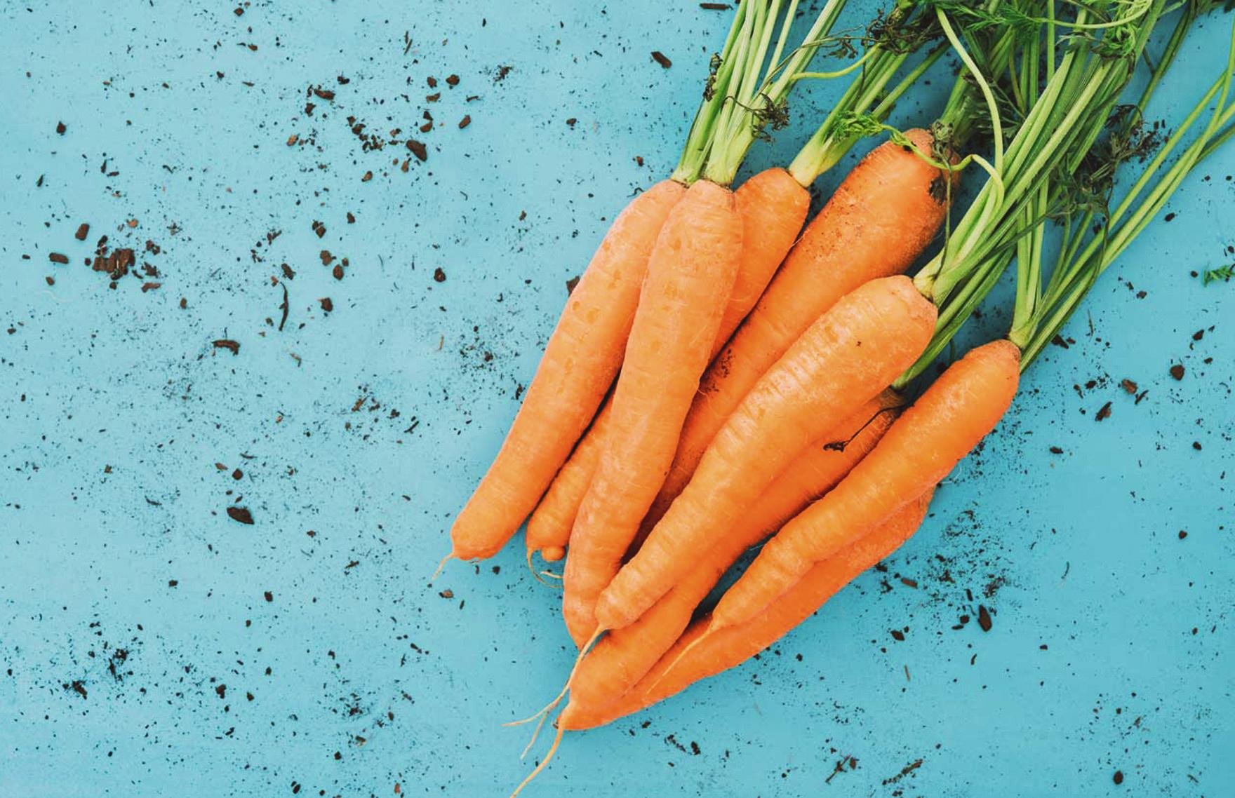 К чему снится морковь свежая. Морковь. Морковь фон. Морковный фон. Разноцветная морковь.