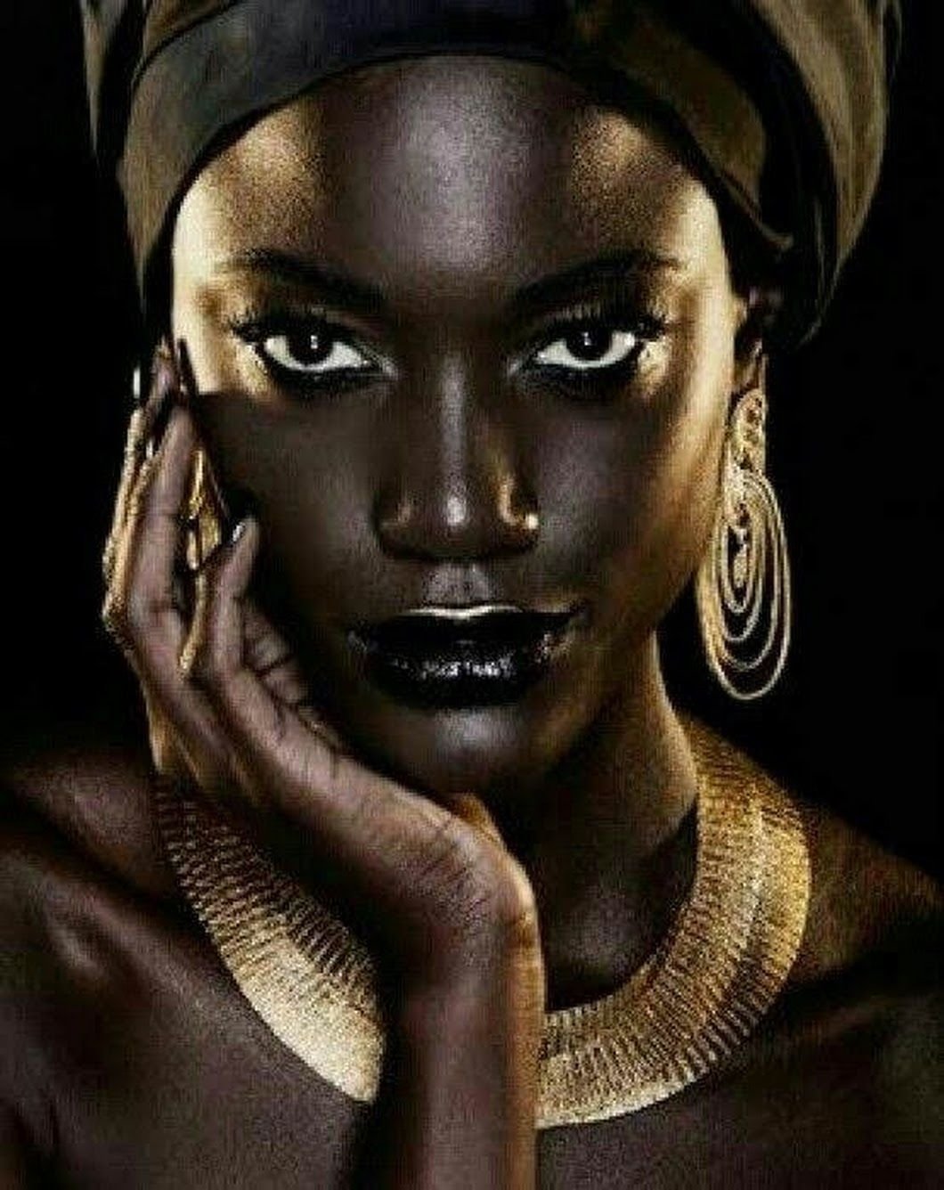 Темная негритянка. Африканские красавицы Кейт мэнсон. Африканские женщины. Портрет африканской женщины. Красивые лица африканок.