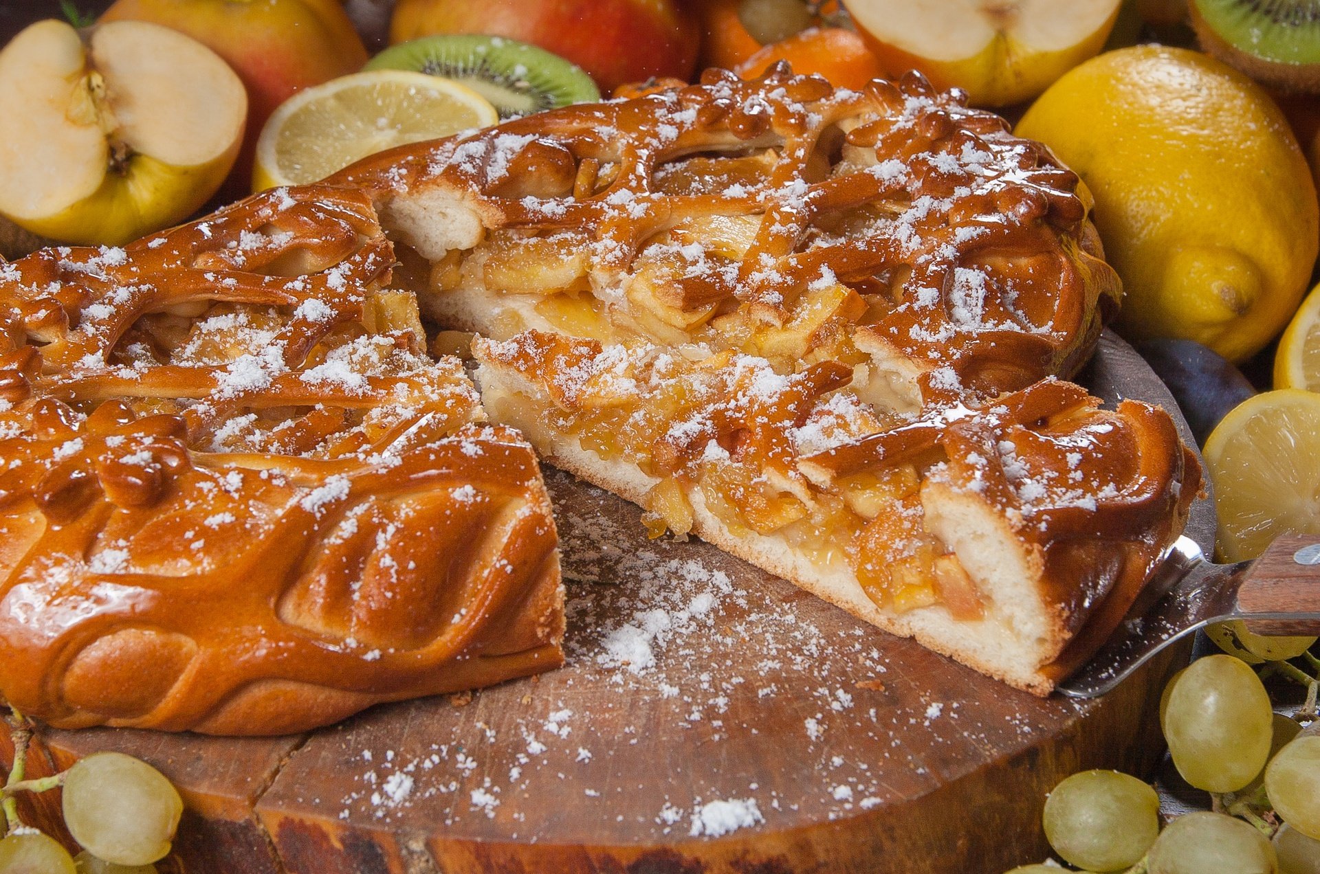 Фрукты в духовке рецепты. Пироги. Пирог с яблоками. Постный пирог с яблоками. Пирожки с яблоками.