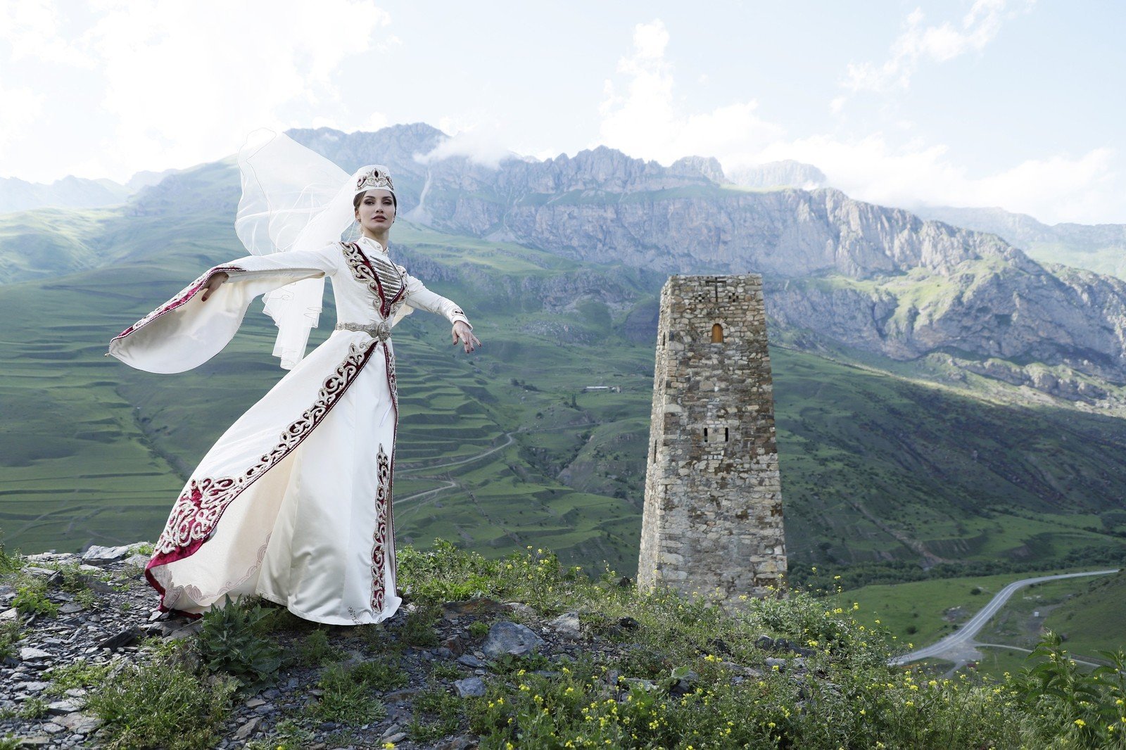 Северная осетия женщины. Алания Северная Осетия нац костюмы. Осетия и осетины. Осетинский Алания национальный костюм.
