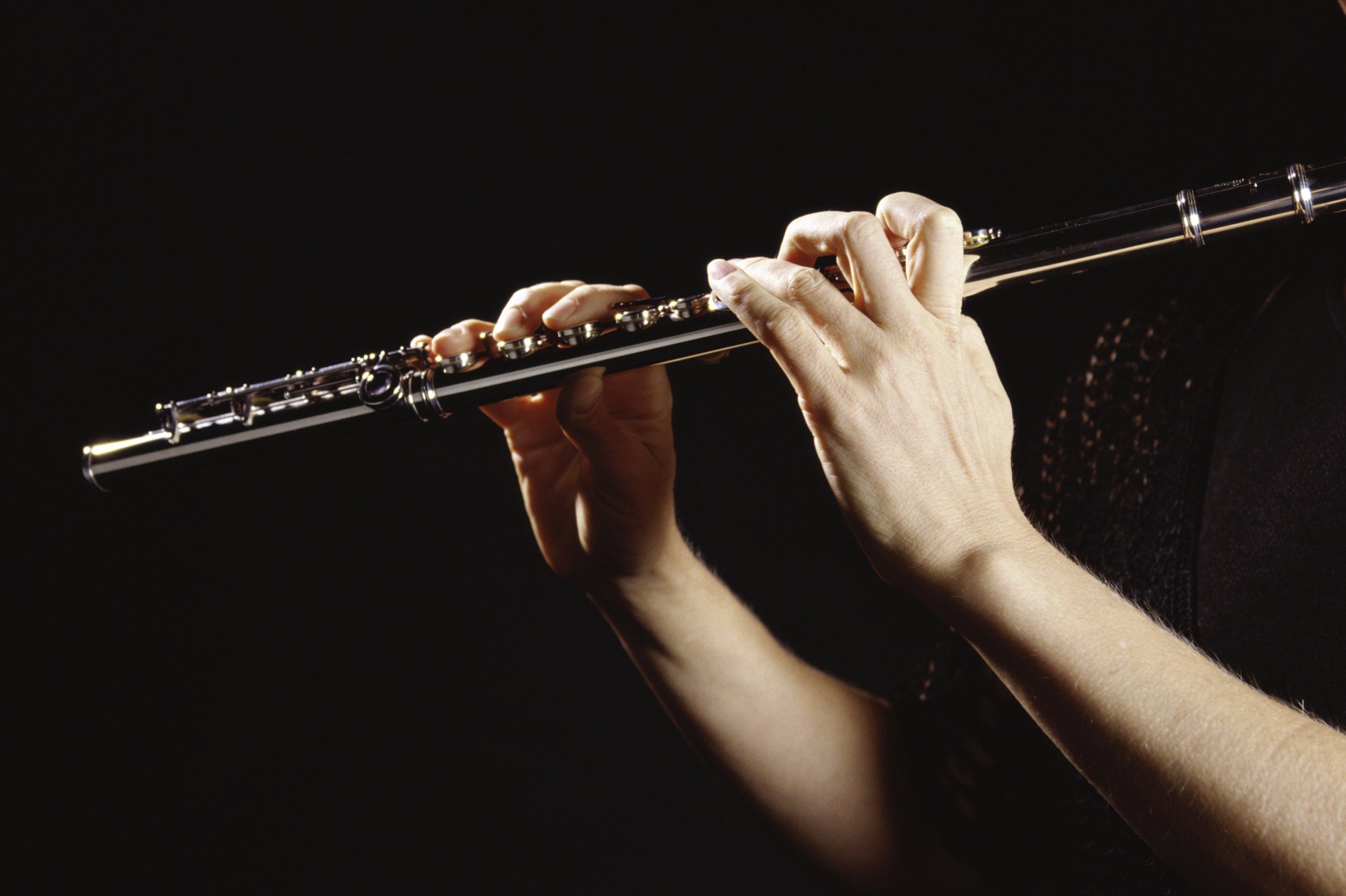 Уроки на флейте. Флейта. Флейта Эстетика. Флей УАТ. Игра на флейте.