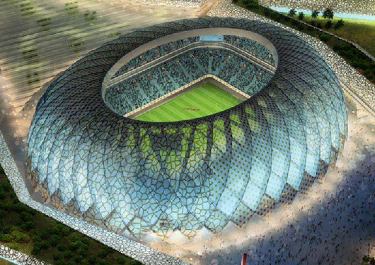 Самые красивые стадионы. Аль Вакра стадион. Стадион Катар на поле. Стадион в Катаре 2022 глаз рептилии. Футбольное поле в Катаре.