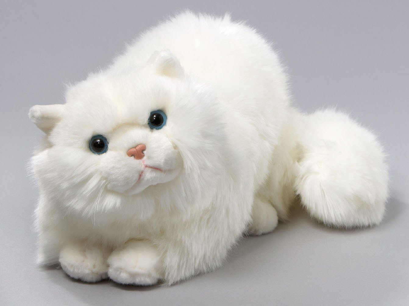 Красивые игрушки купить. Игрушки Leosco белый котенок. Кот Leosco мягкая игрушка. Мягкая игрушка Leosco кот белый. Нерпа Leosco.
