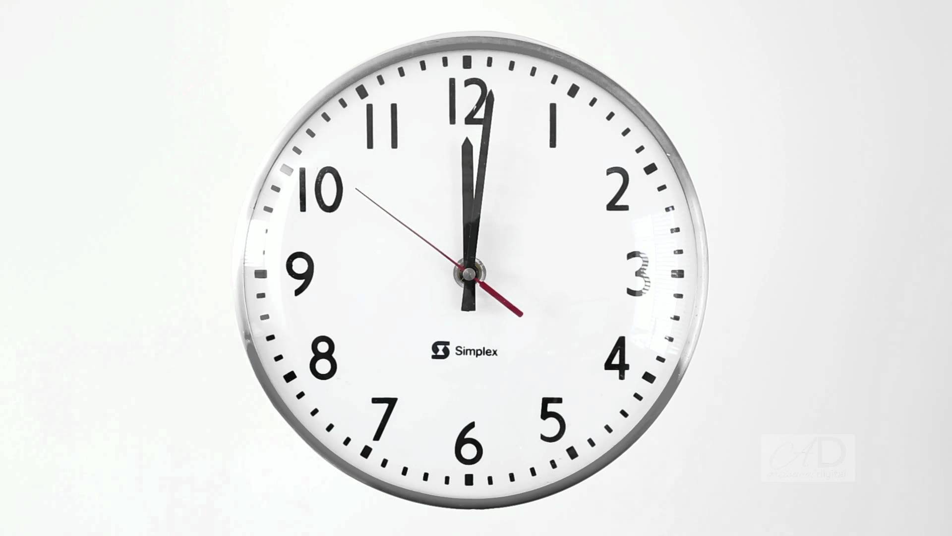 Одни часы отстают на 25 минут. Часы. Стрелочные часы. Минуты в часы. Картинка часов.