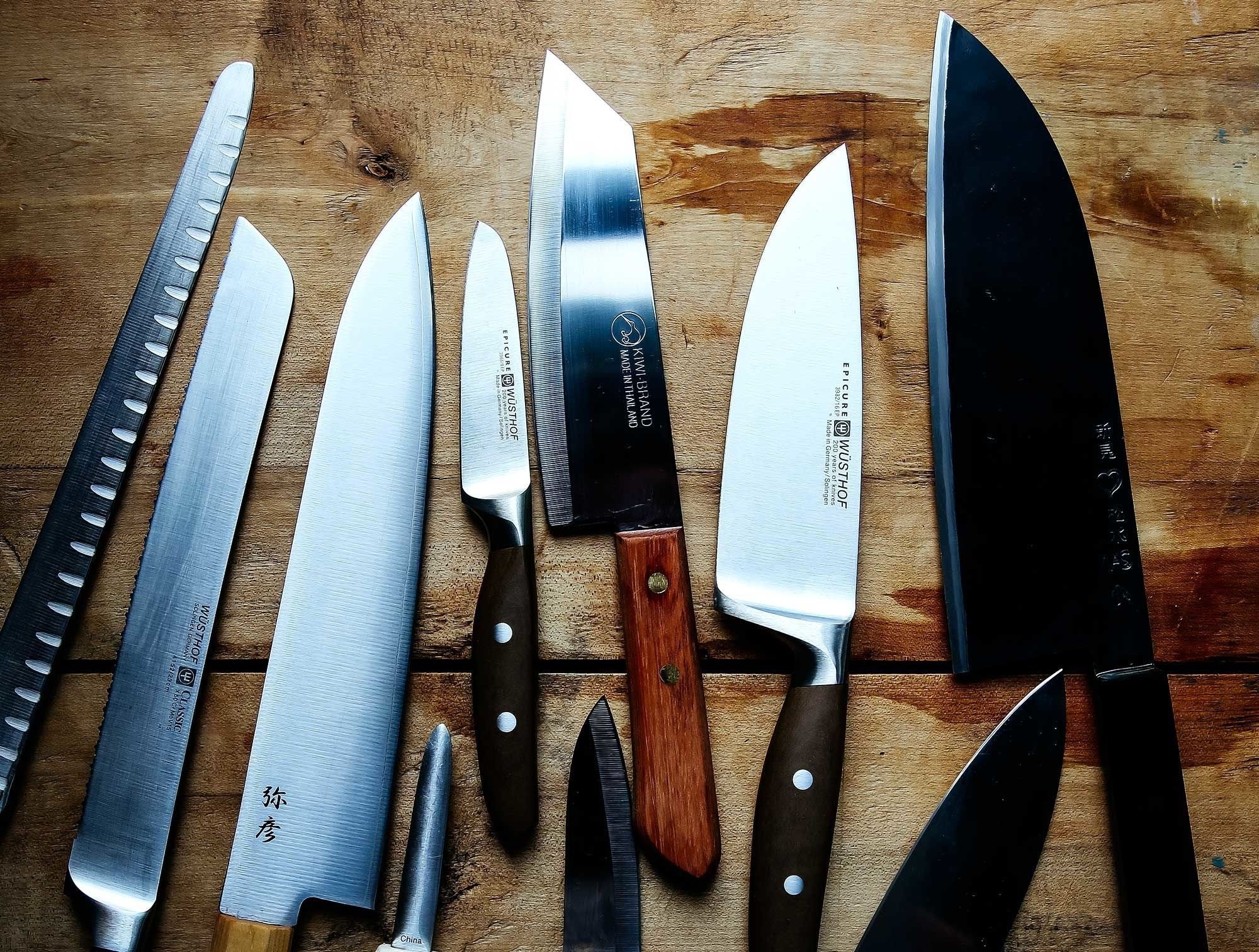 Острые кухонные ножи. Кухонный нож. Красивые кухонные ножи. Острый нож. Острый кухонный нож.