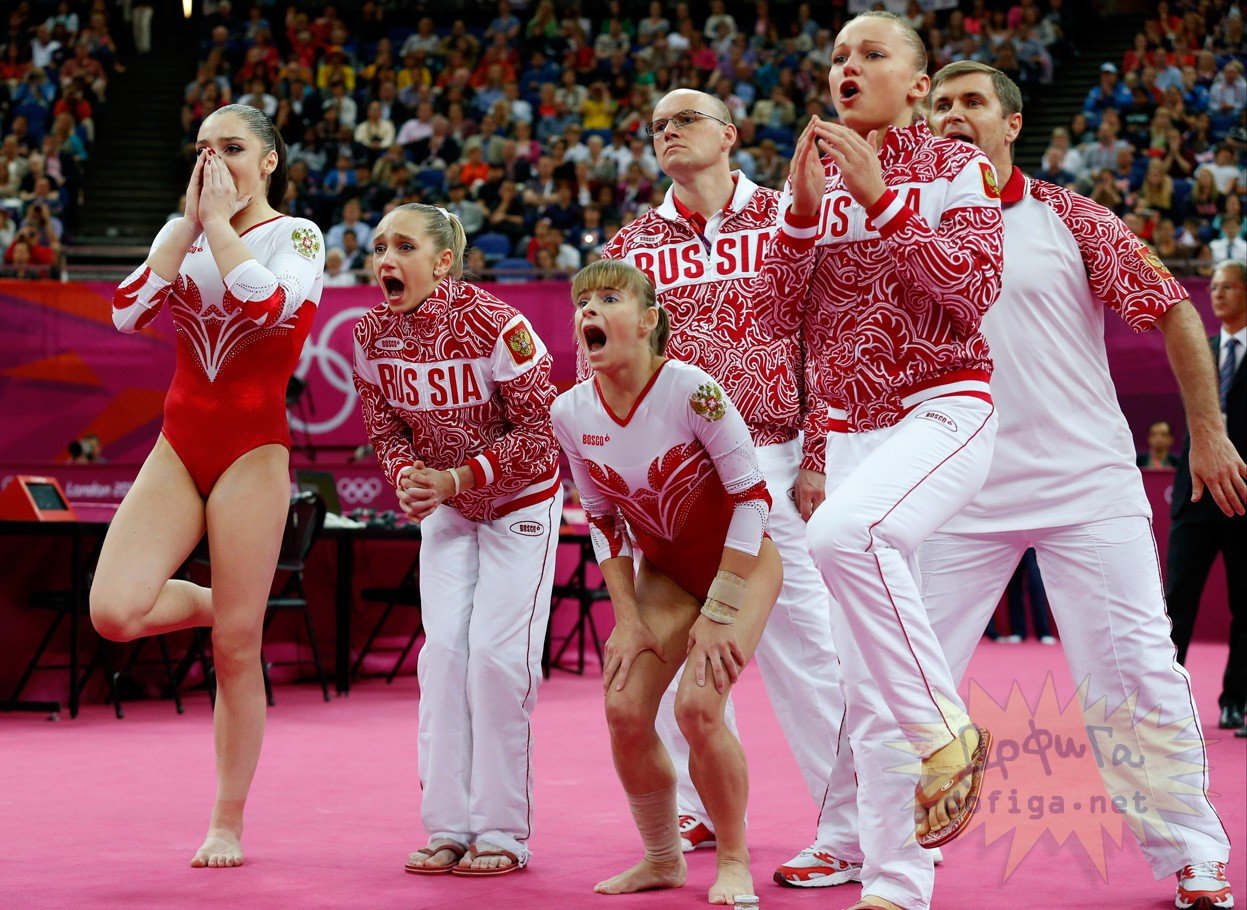 Что такое курьез. Эмоции в спорте. Смешные фото спортсменов. Олимпийские игры фото. Гимнастика Олимпийские игры.