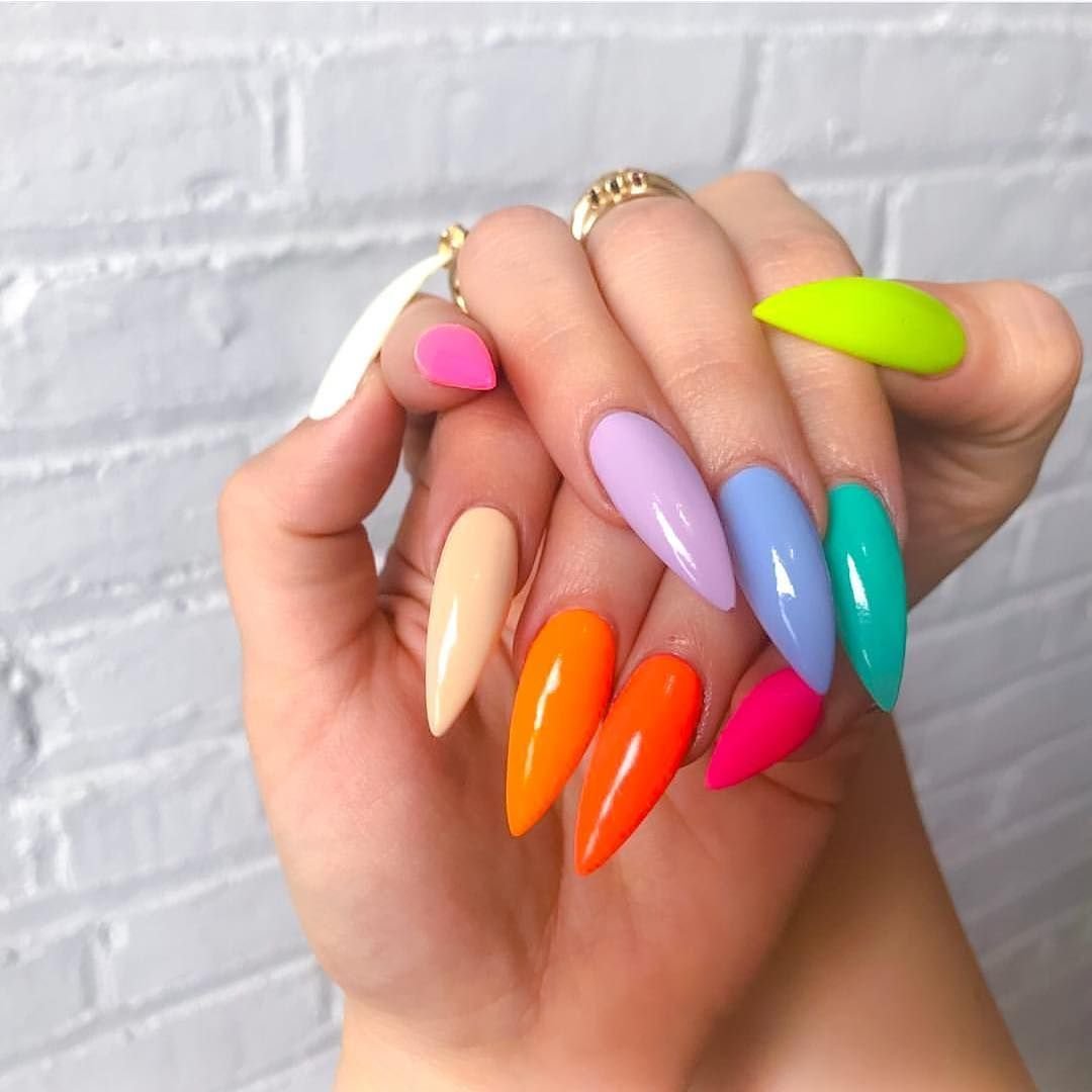 Разноцветные ногти маникюр