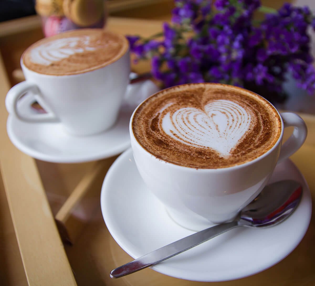 Утренние картинки. Красивый кофе. Красивая чашка кофе. Чашечка утреннего кофе. Две чашки капучино.