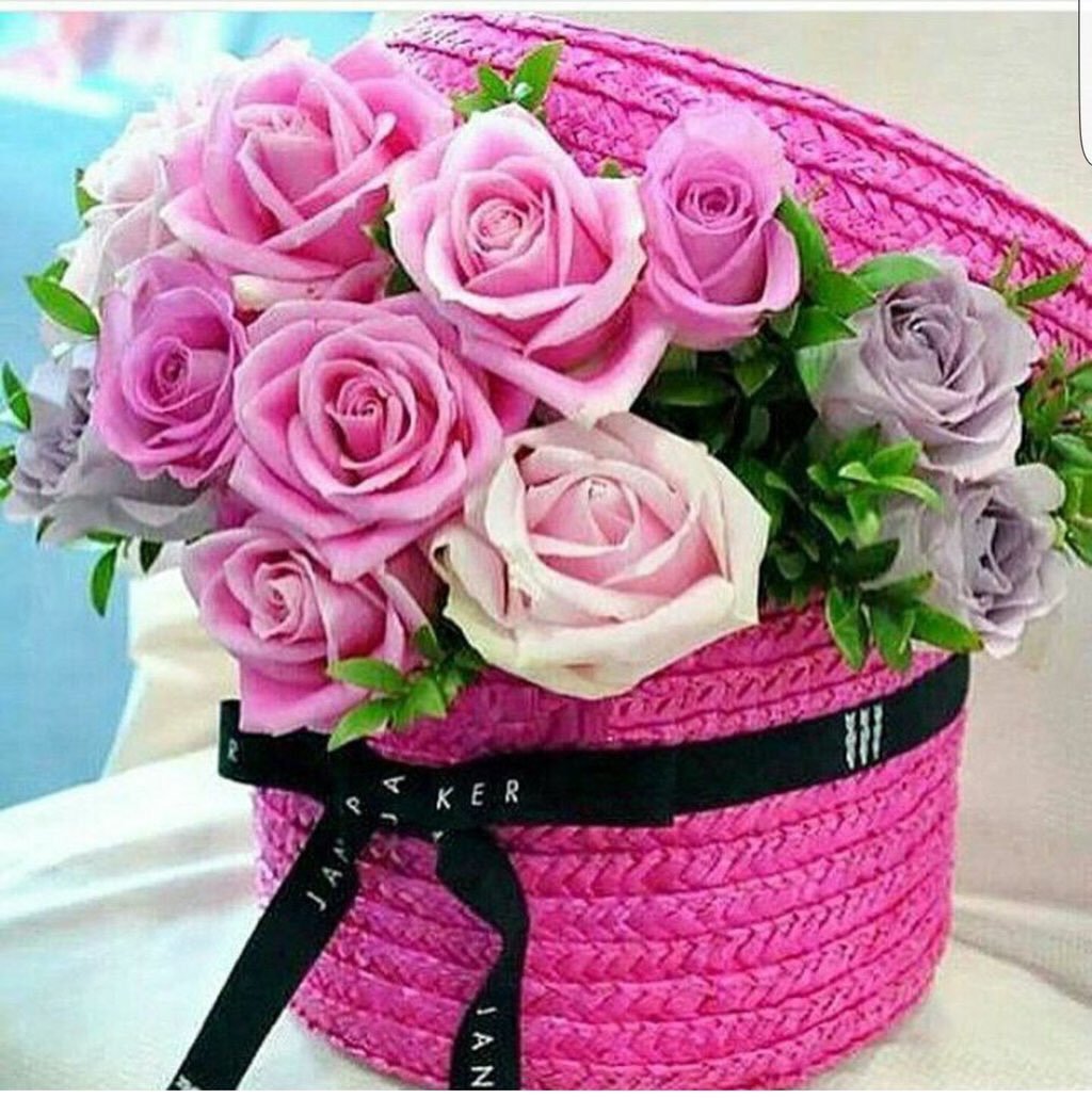 Букет цветов с пожеланиями для женщин красивые. С днем рождения цветы. Букет цветов «день рождение». С днём рождения цветы букеты. Шикарный букет с днем рождения.