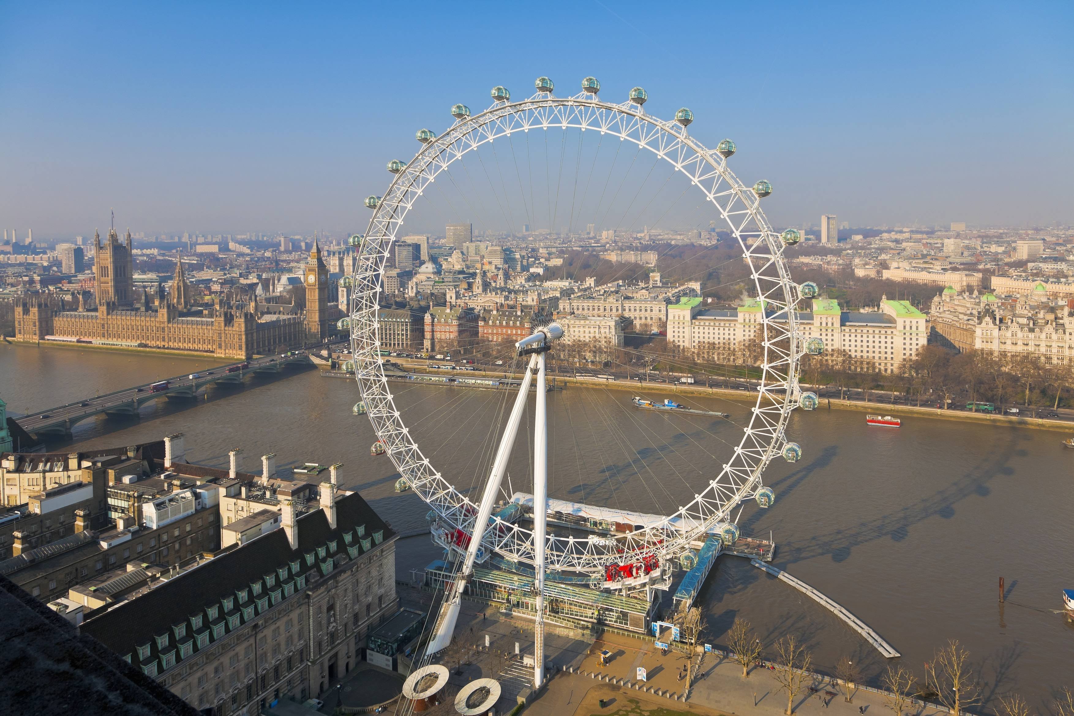 One of the london s. Колесо обозрения "Лондонский глаз" (London Eye). Лондонский глаз достопримечательности Лондона. London Eye (лондонское колесо обозрения).. Достопримечательности Лондона «Лондонский глаз» (London Eye).