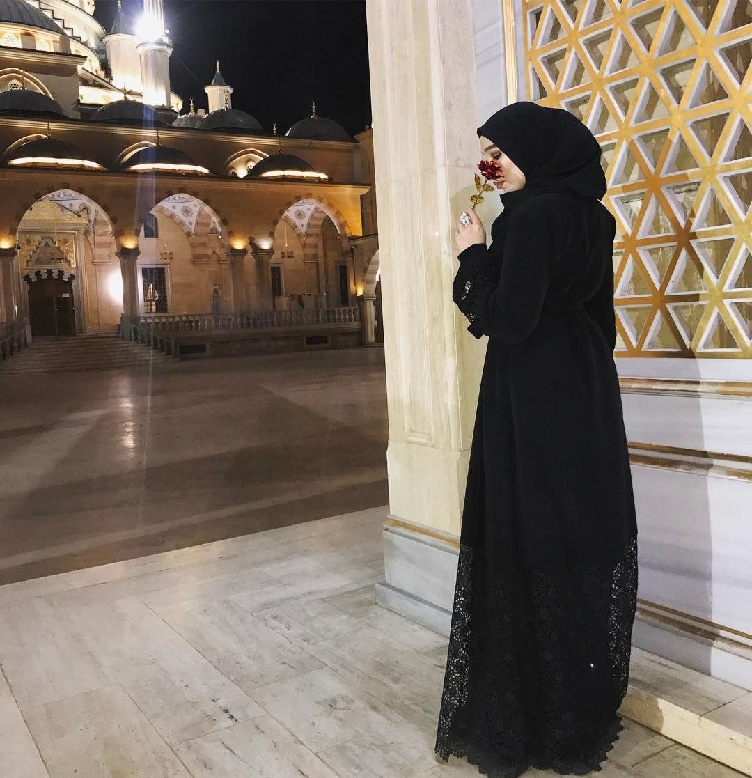 И терпеливо сноси. Современная мусульманская одежда для девушек. Дневник мусульманки. Длинные платья хиджаб. Платья для покрытых мусульманок.