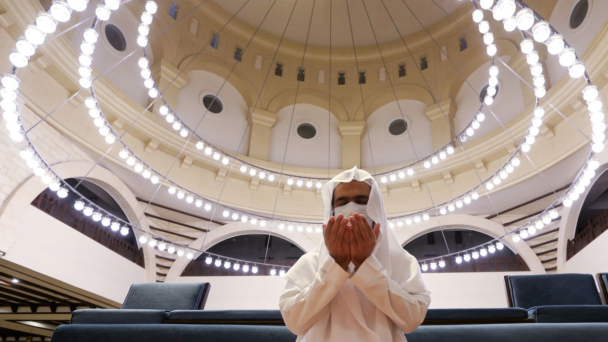 Часы в саудовской аравии. Саудовская Аравия мечеть. Саудия Аравия мечеть. Великая мечеть Мекки – Мекка, Саудовская Аравия. Мечеть Аль-Мимар Саудовская Аравия.
