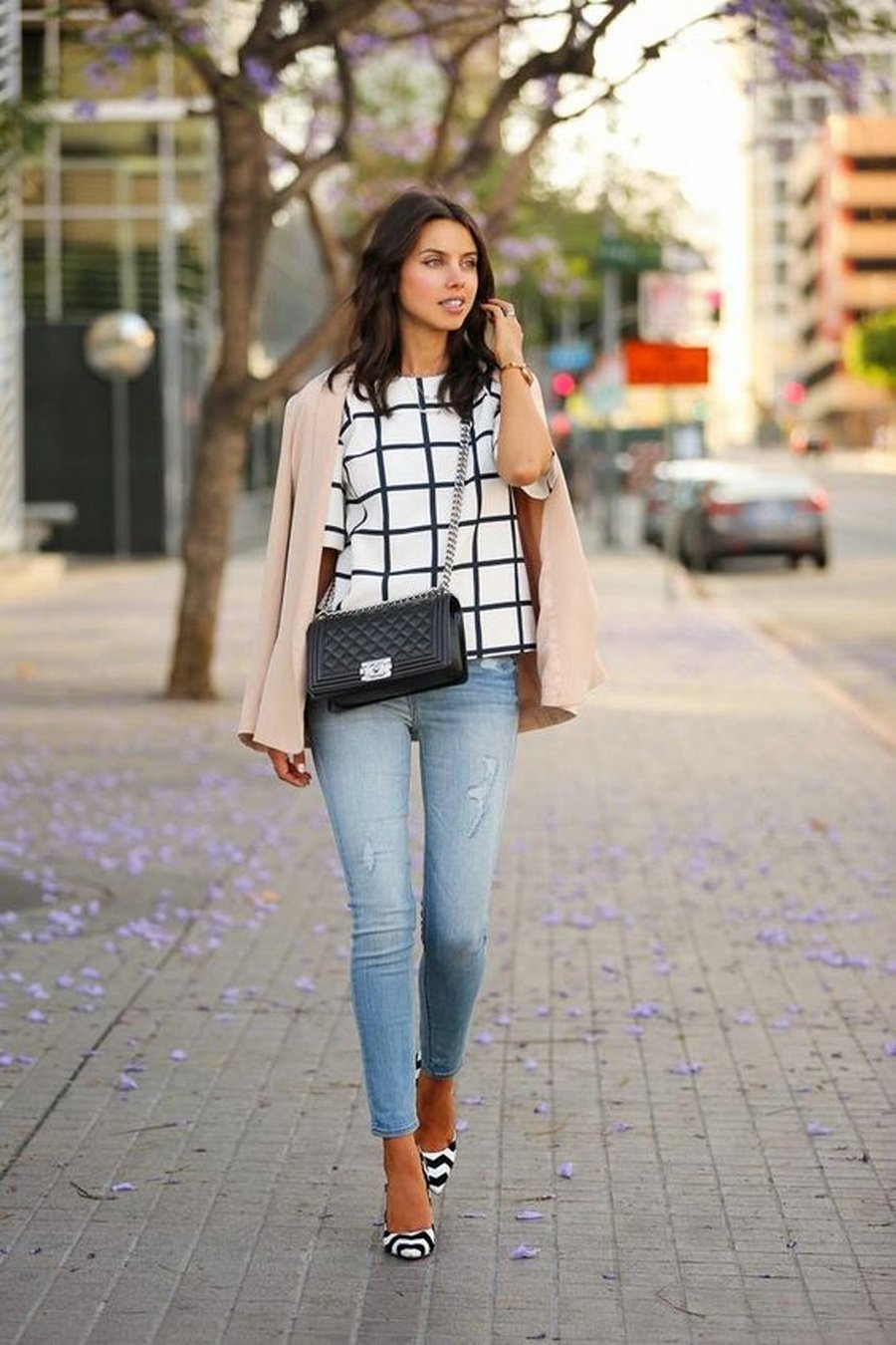 Как красиво одеться весной. Модные блоггеры Аннабель Флер. Стильная одежда для девушек. Повседневный стиль. Красивые повседневные образы.