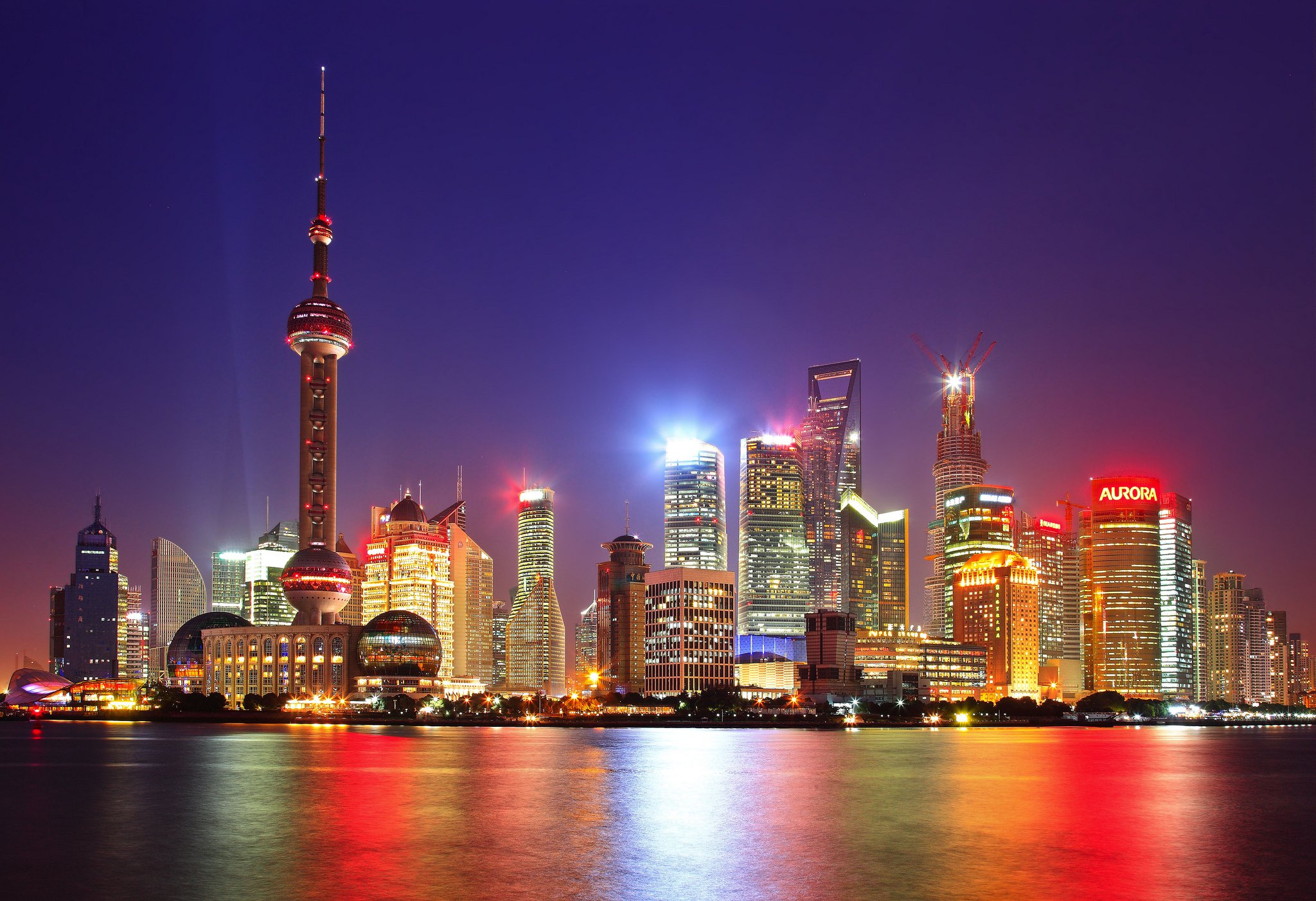 Дорогие города китая. Шанхай Китай. Шанхай город в Китае. Китай ночной Шанхай. Китай Шанхай небоскребы ночью.
