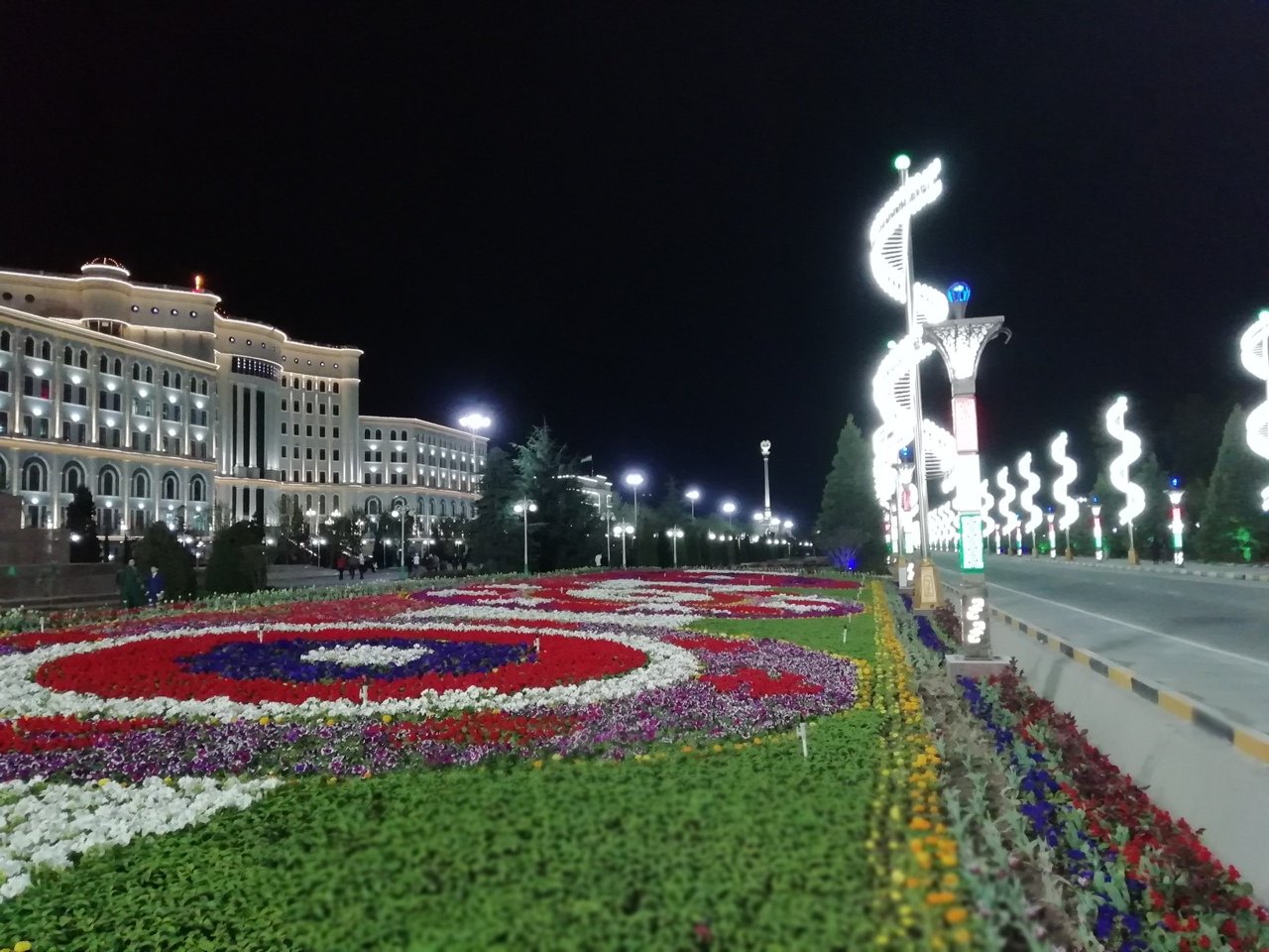 Таджикистан город Душанбе. Душанбе столица Душанбе. Таджикистан ночной Душанбе. Столица Таджикистана Душанбе 2023.