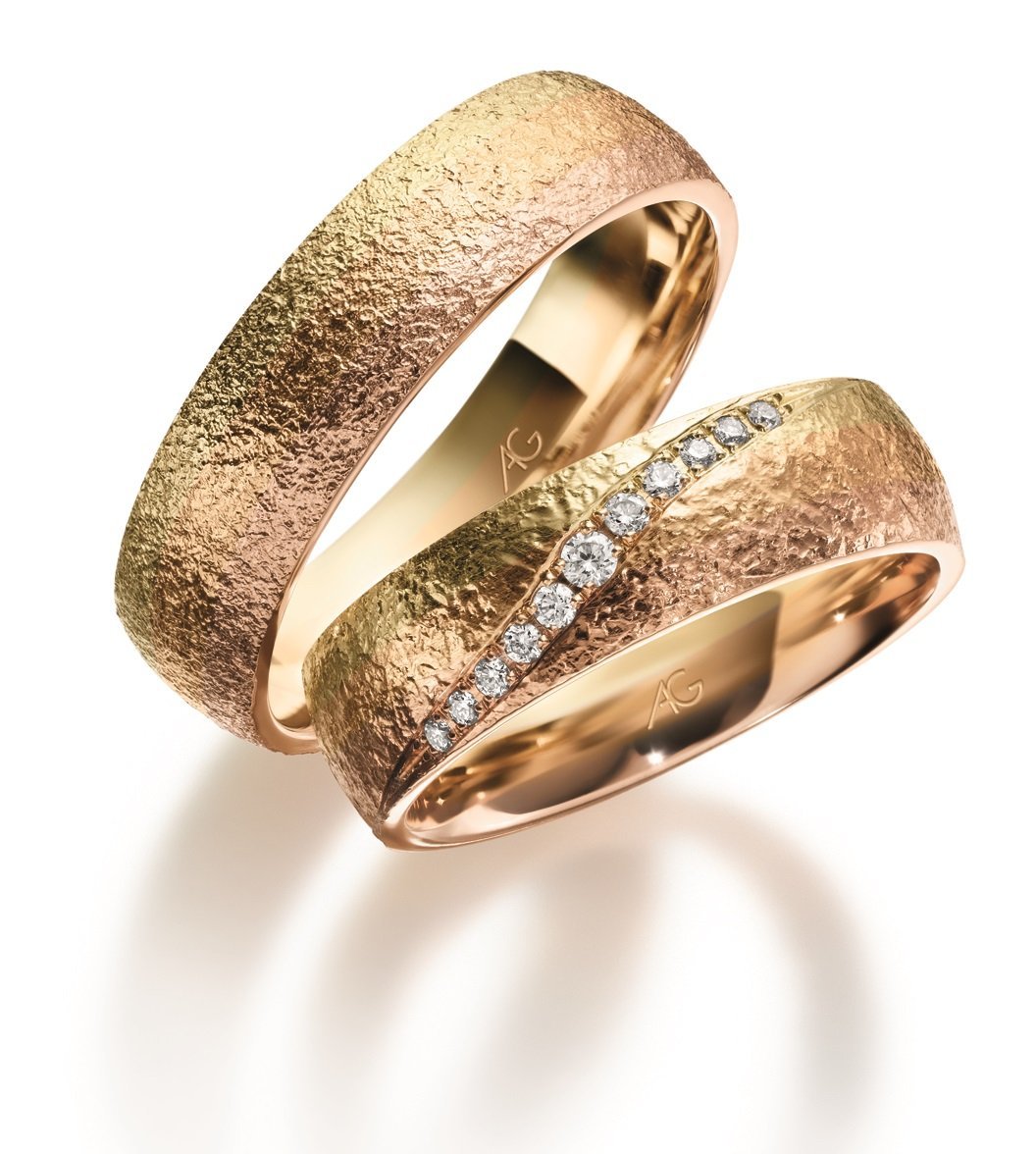 Золотые кольцо обручальное женские цена. Золотой прииск обручальные кольца. Обручальные кольца парные золотые 585. Золотое кольцо обручалка. Кольца золотые женские обручальные 585.