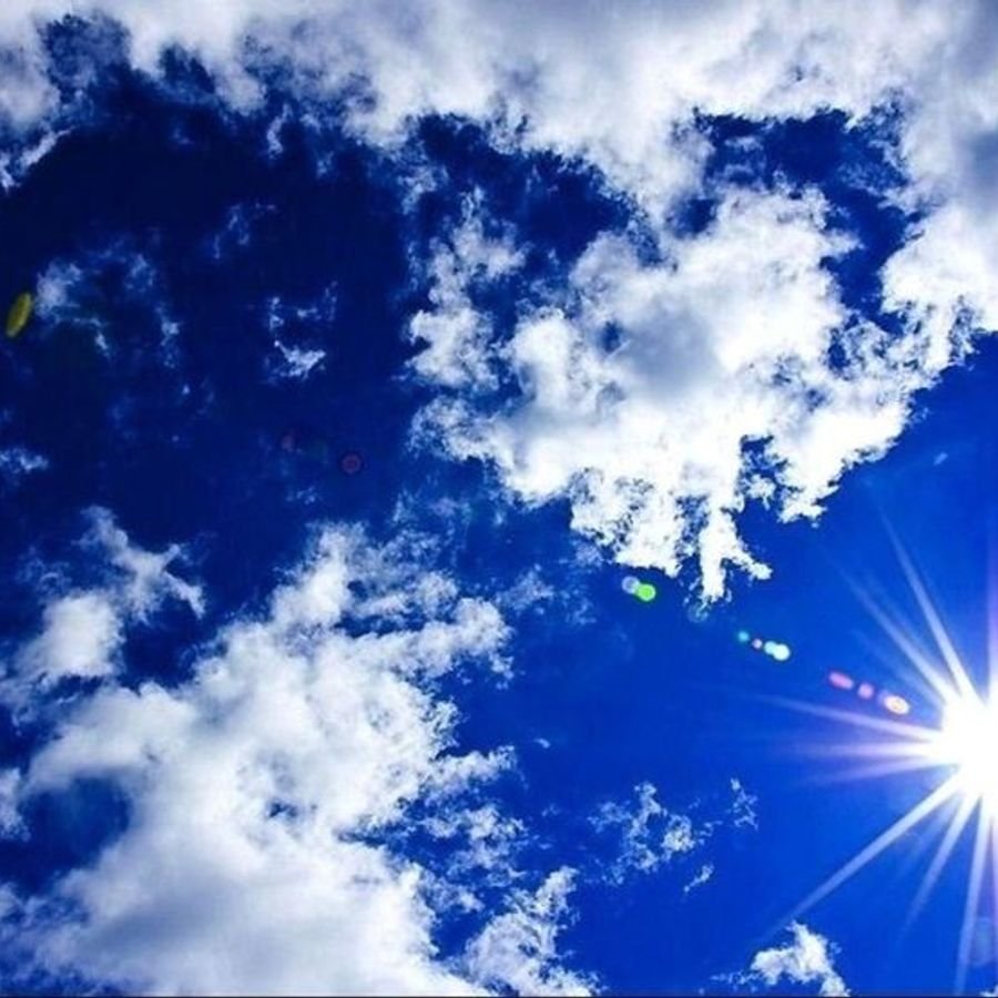 Песню знаешь небо голубое. Небо. Синее небо. Солнечное небо. Небо солнце.