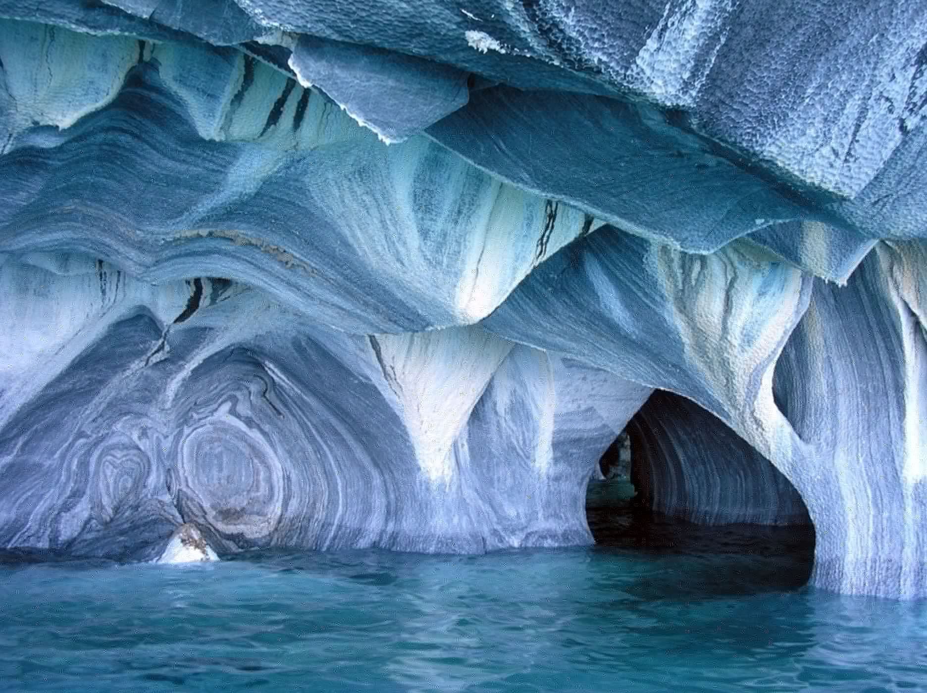 Самые красивые и интересные места. Мраморные пещеры Патагонии Чили. Чиле Чико пещеры. Озеро Хенераль Каррера. Мраморные пещеры в Чили Чико.