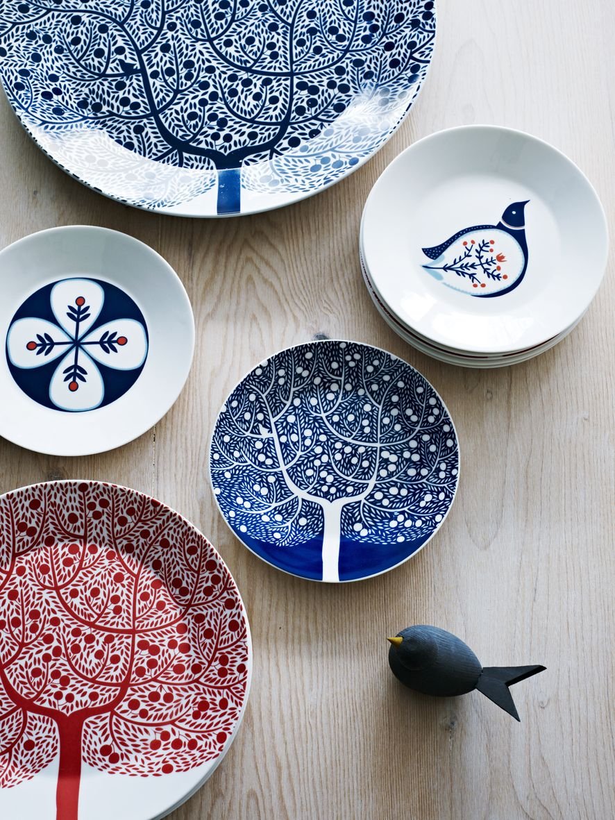 Тарелки создать. Необычные тарелки. Современная роспись посуды. Дизайнерская керамическая посуда. Керамическая тарелка.