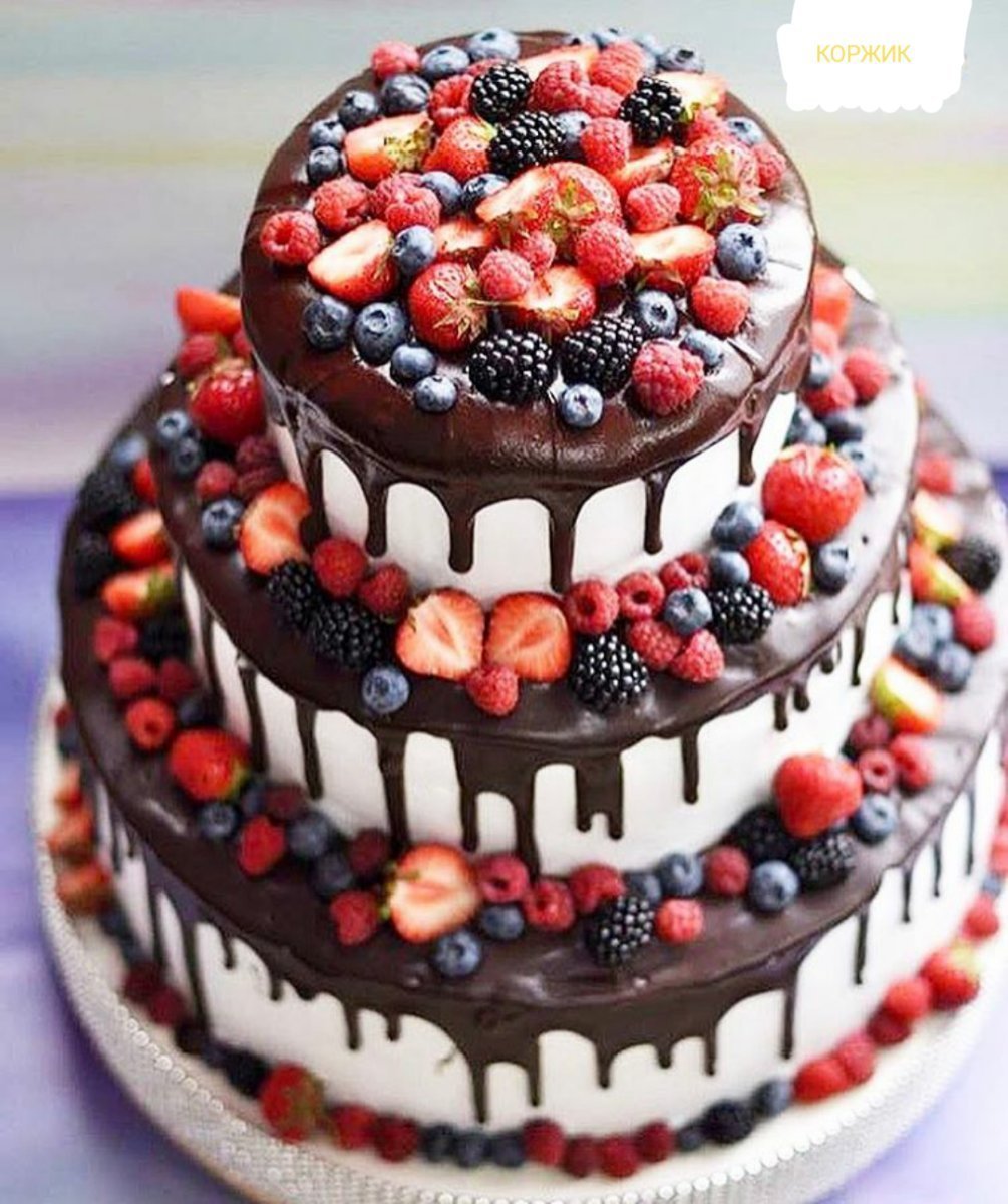Большая картинка торта. Красивые торты. Красивые торты на день рождения. Очень красивые тортики. Тортик шоколадный с ягодами.