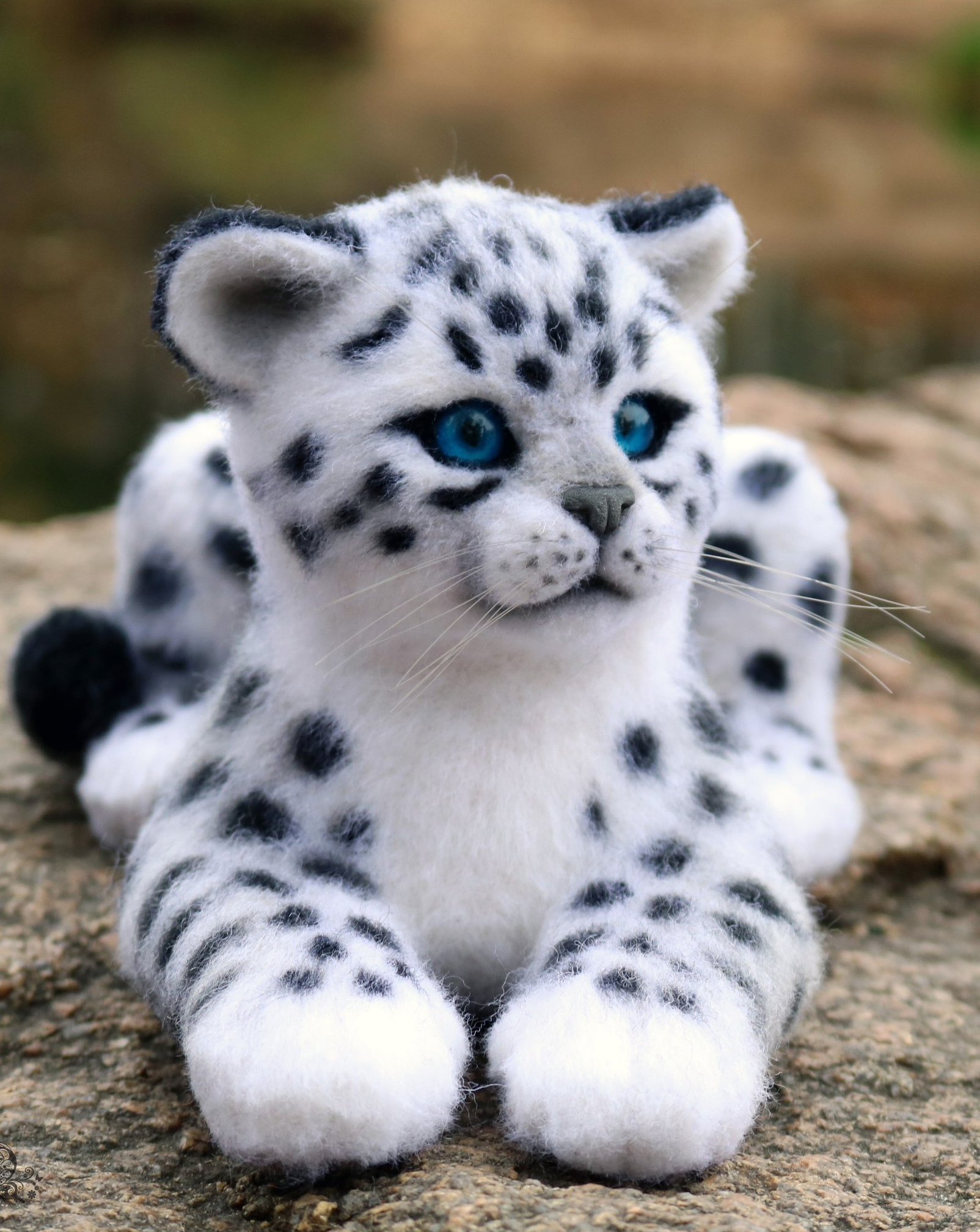 Милая игрушка красивая. Снежный Барс валяние. Игрушки Ханса снежный Барс. Красивые игрушки. Игрушка белый леопард.