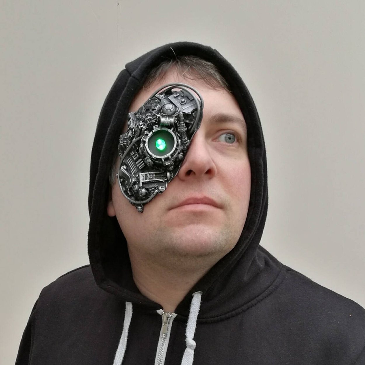 импланты для глаз cyberpunk фото 14