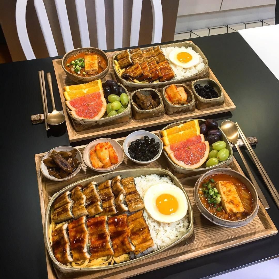 Шведский обед. Корейская еда. Еда в кафе. Корейский шведский стол. Шведский стол в Корее.