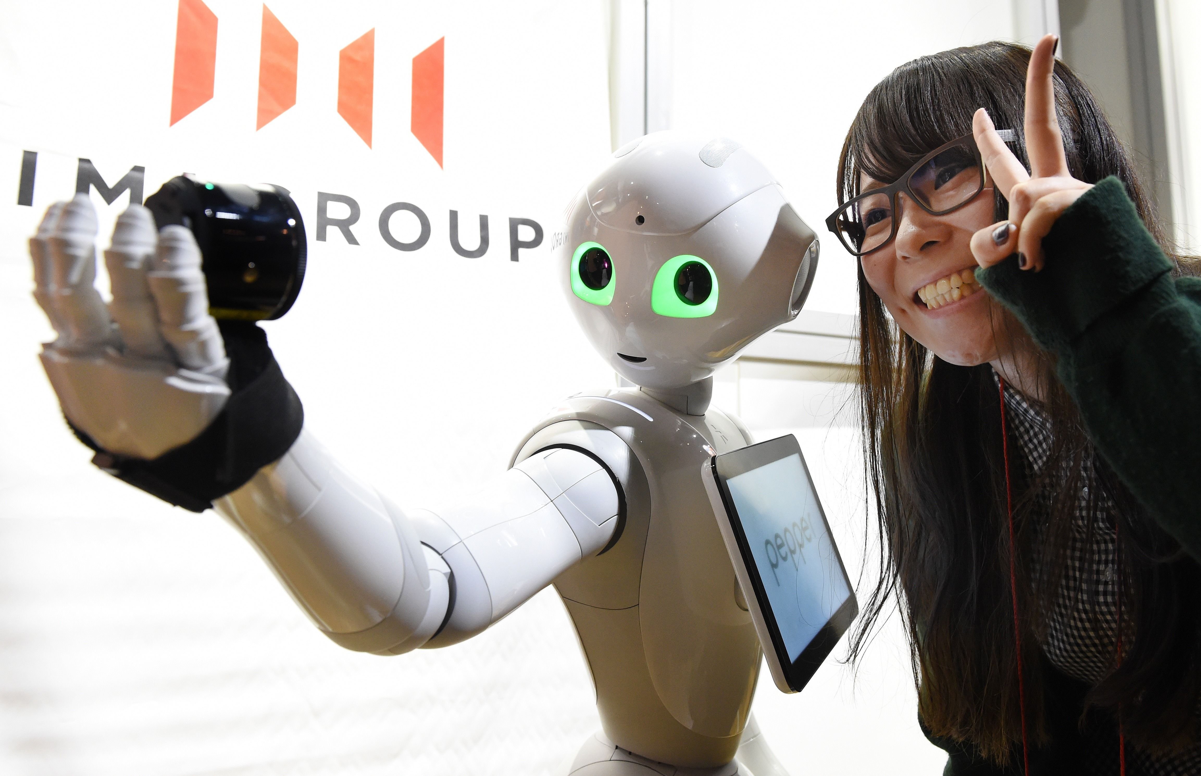 Японские разработчики. Робототехника Японии. Японские технологии роботы. Японский робот искусственный интеллект. Современные роботы в Японии.