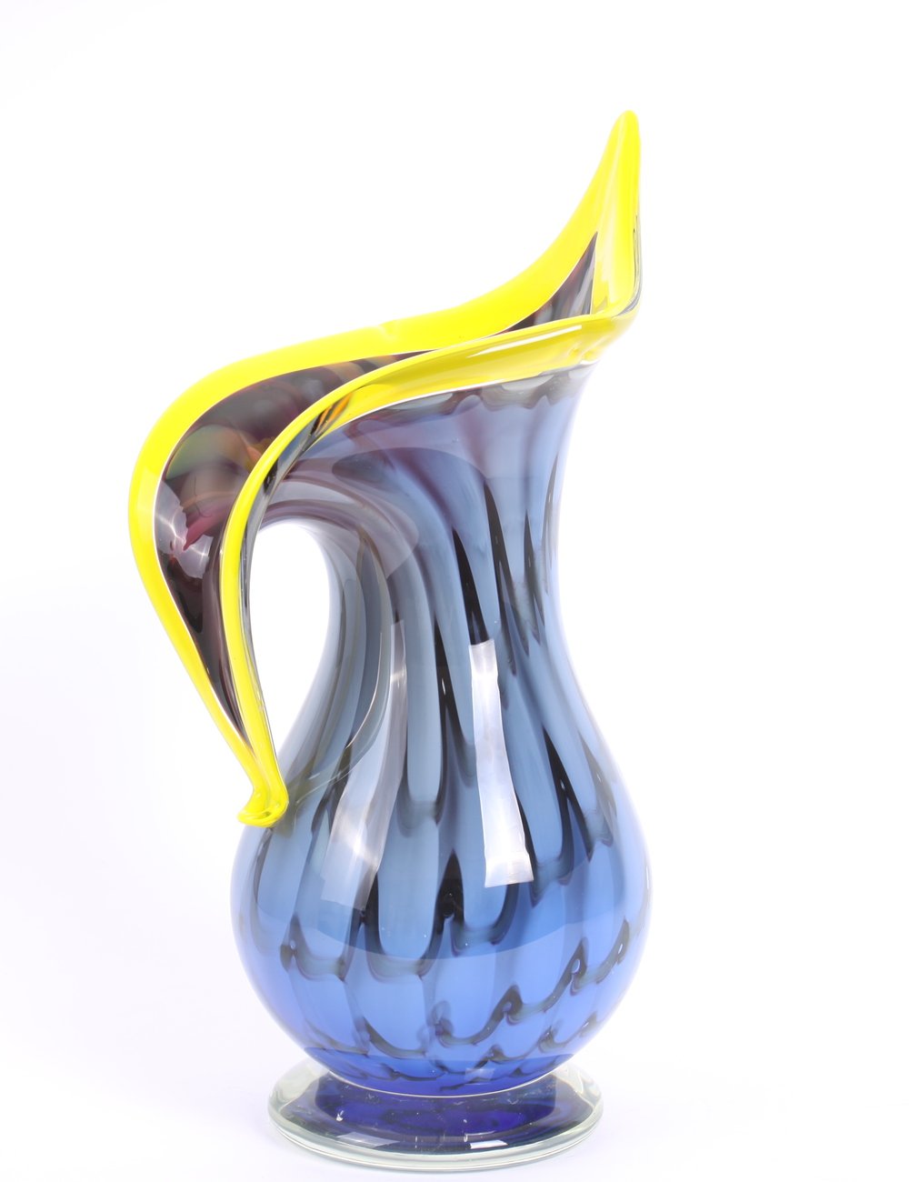 Цветной ваза. Оригинальные вазы. Необычные вазы. Дизайнерская ваза. Дизайнерская ваза для цветов.
