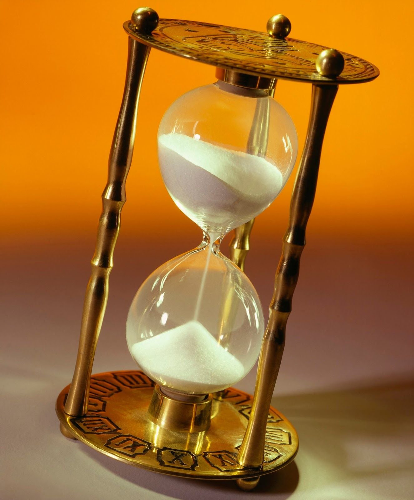 Песочные часы максимальное время. Песочные часы. Старинные песочные часы. Магические песочные часы. Древние песочные часы.