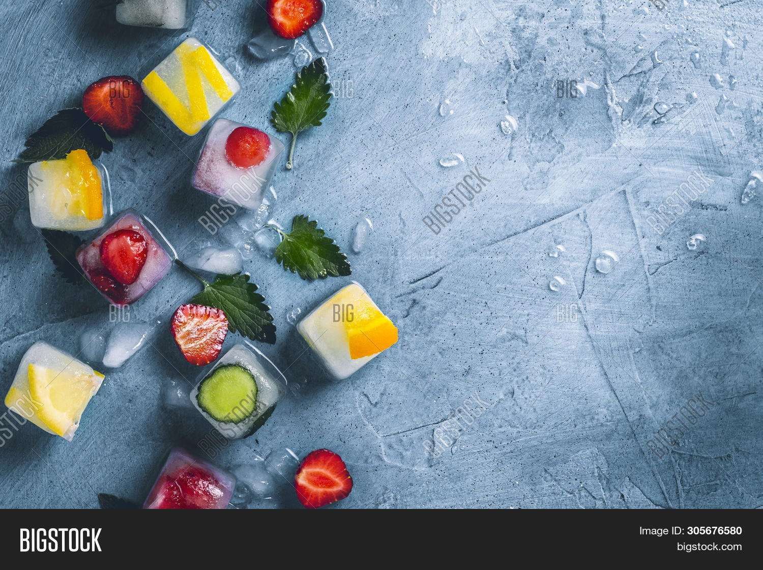 Лед 5 букв на т. Кубики льда с фруктами. Фрукты во льду. Ягоды во льду. Овощи во льду.