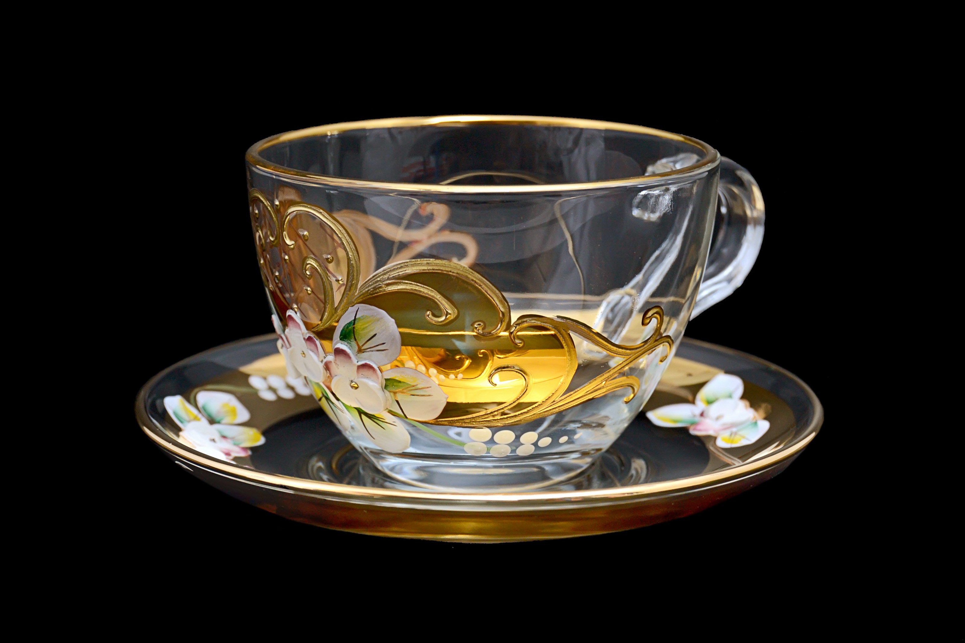 Чашки с блюдцами фото. Чайная пара «золото Востока» 340 мл. Чашка с блюдцем хрусталь Богемия. Чайная пара (Кружка 180мл с блюдцем), стекло, флорин. Чашка чая.