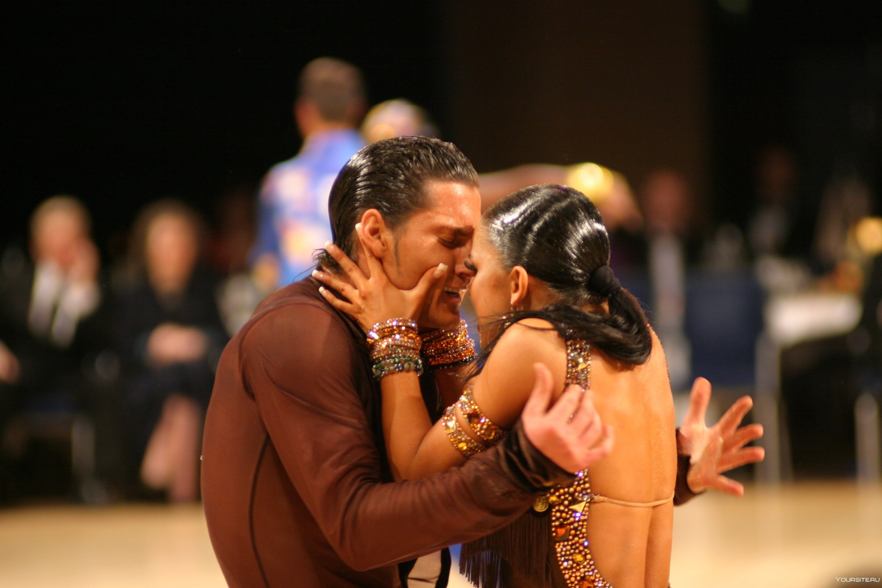 Main dans. Бальные танцы. Спортивные танцы. Латиноамериканские танцы. Бальные танцы латина.