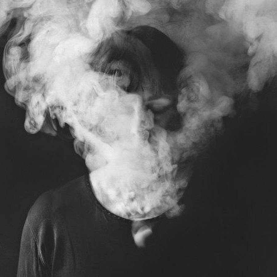 Человек в дыму