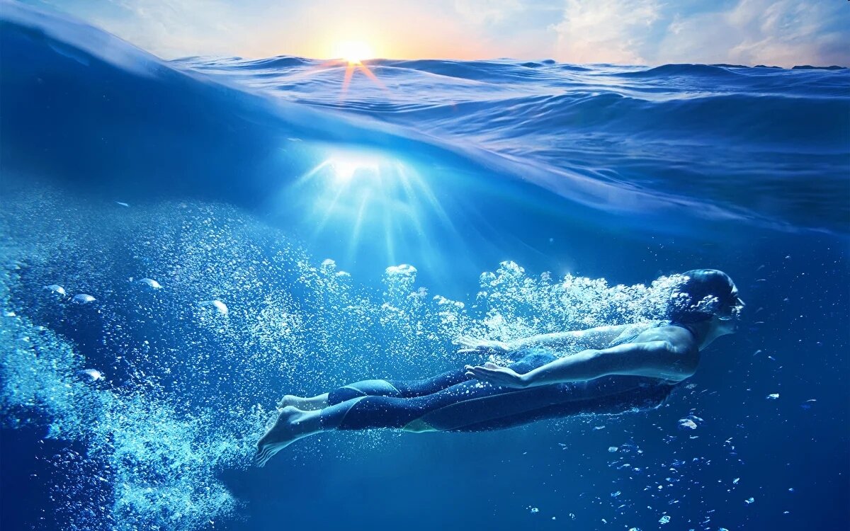 1 свет в океане. Под водой. Море под водой. Вода океан. Океаны. Глубина.
